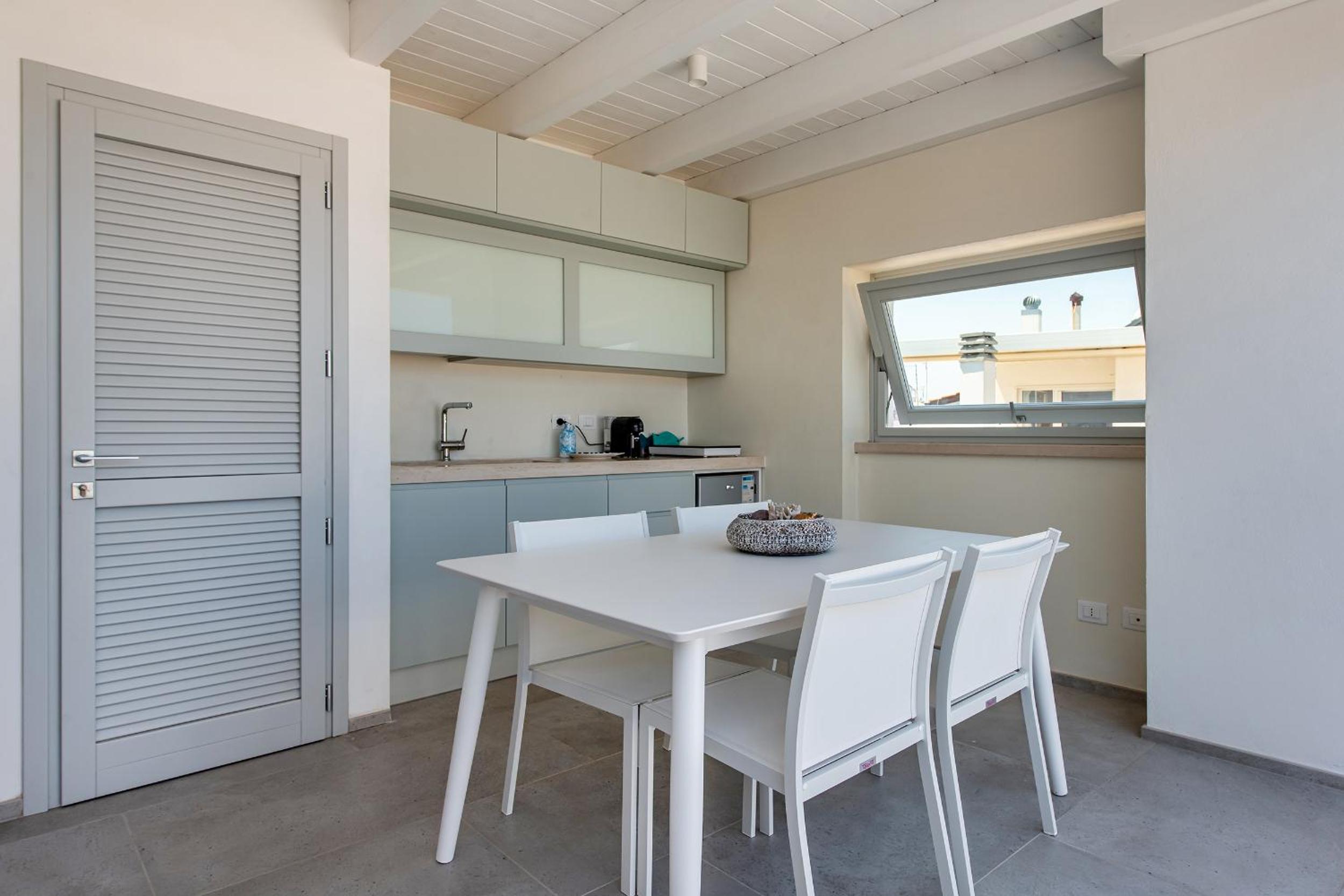 Belvedere Apartment & Pool - Housea