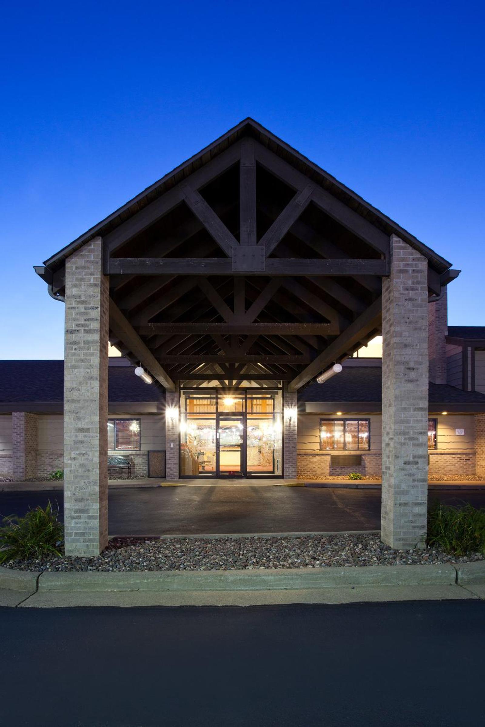AmericInn by Wyndham Eau Claire
