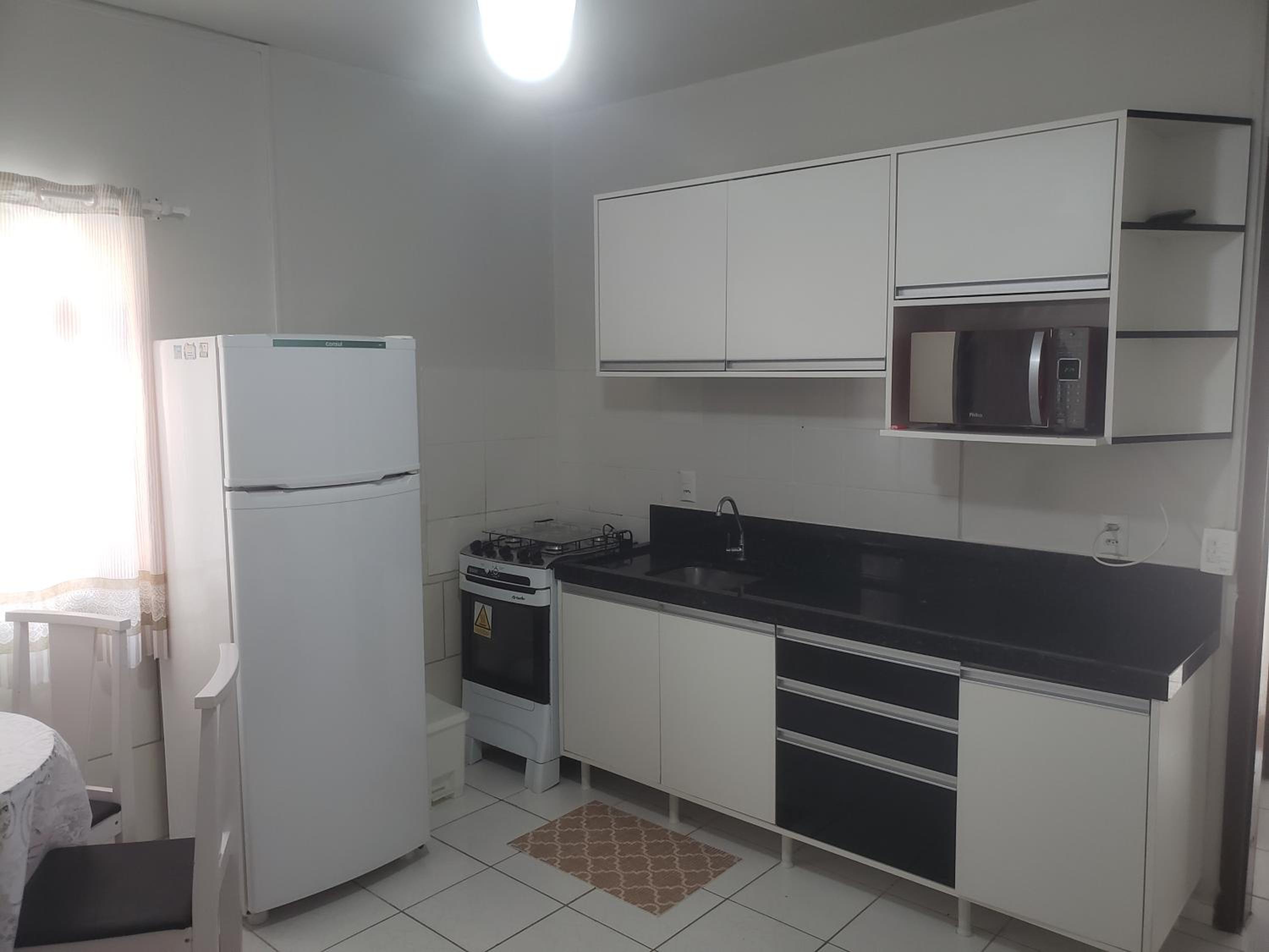 Apto 1 quarto, Centro de Bombinhas, 130 metros da praia. view 4