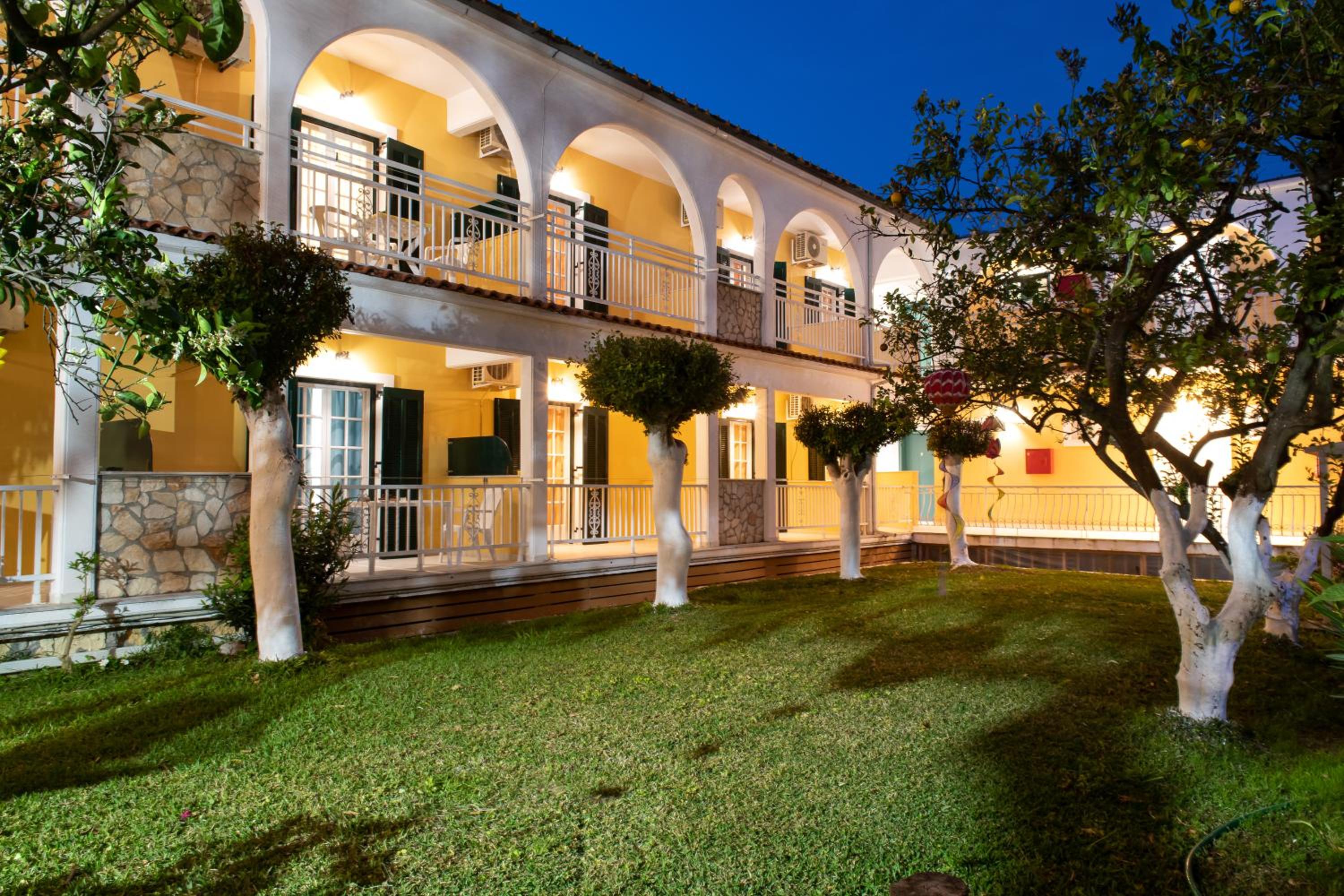 Hotel Domus Alta - Image 1