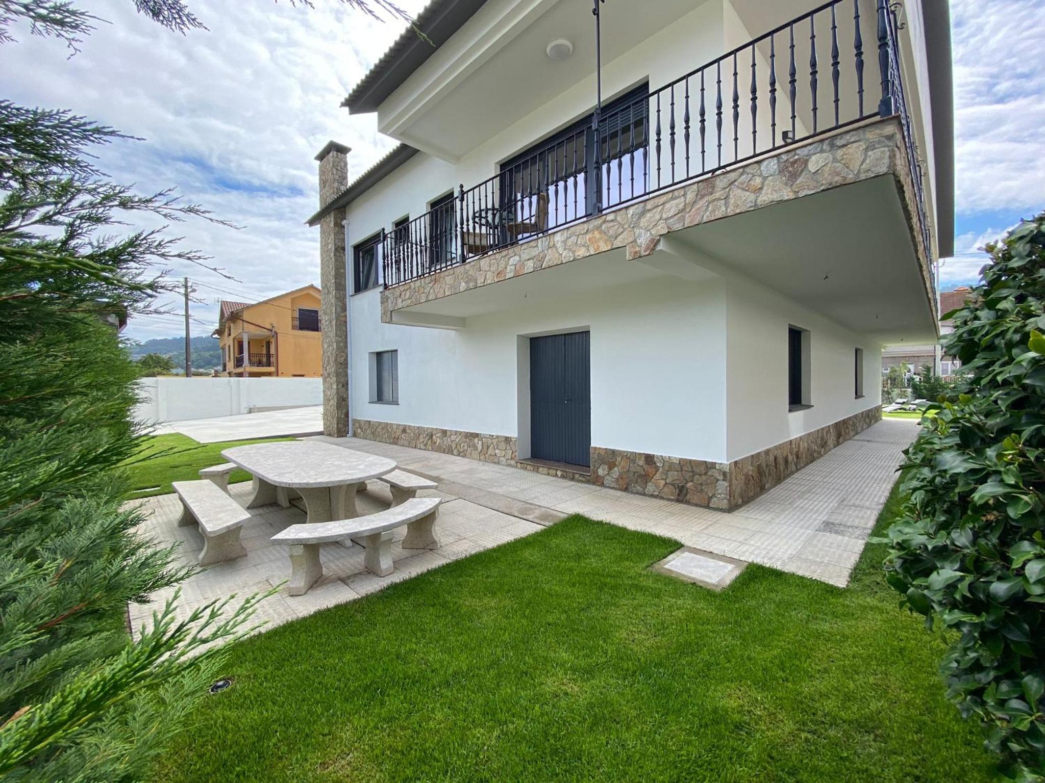 Apartamentos Turisticos Costa Celeiro: Portomaior, Agrelo, Covelo Lapamán