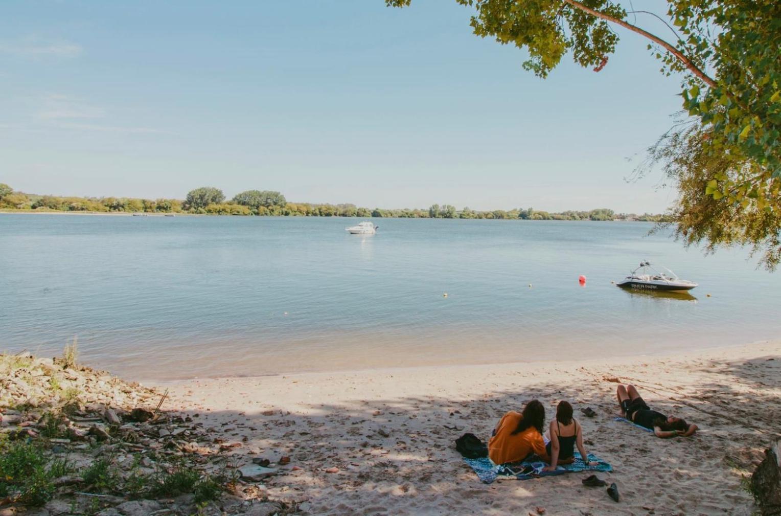 RIVER SUN casa de vacaciones en Valada — activities & amenities