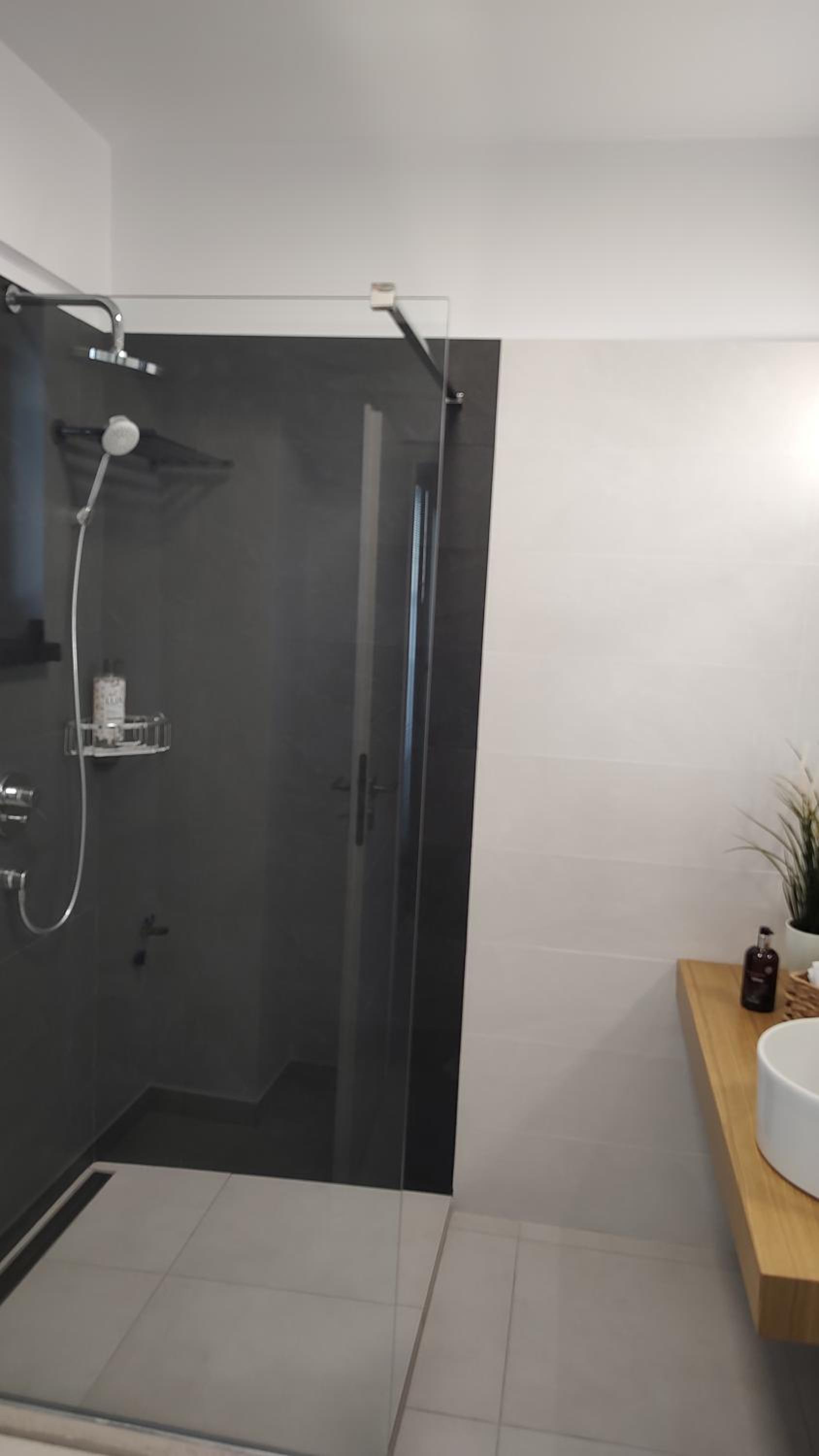 Van Studio