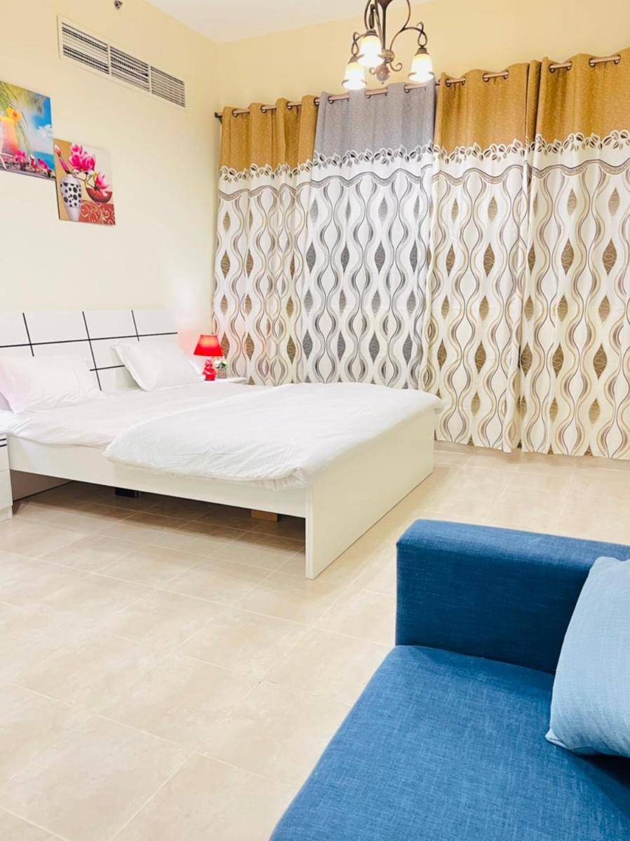 Spacious 2 Bedroom with maid room for families