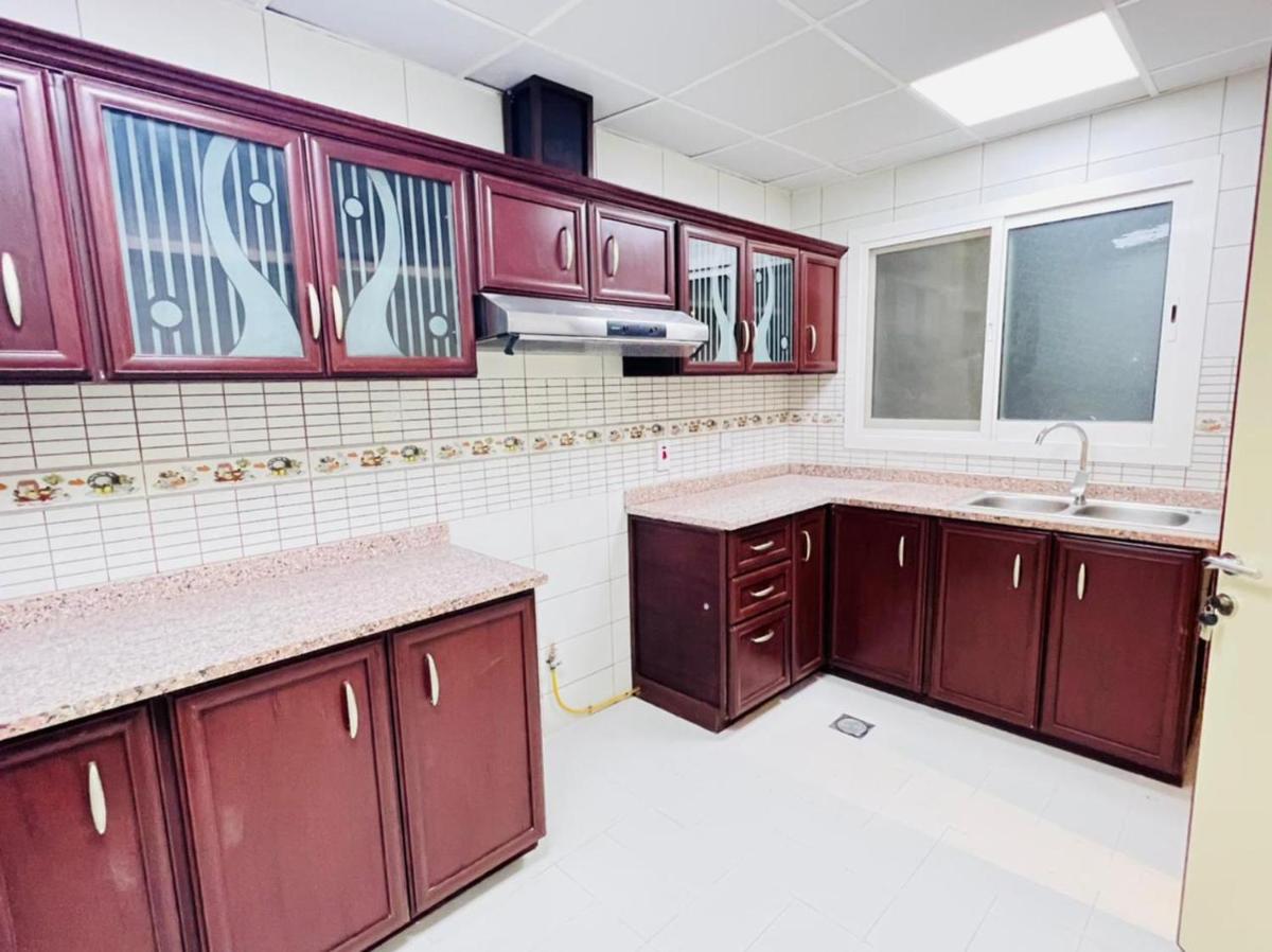 Spacious 2 Bedroom with maid room for families