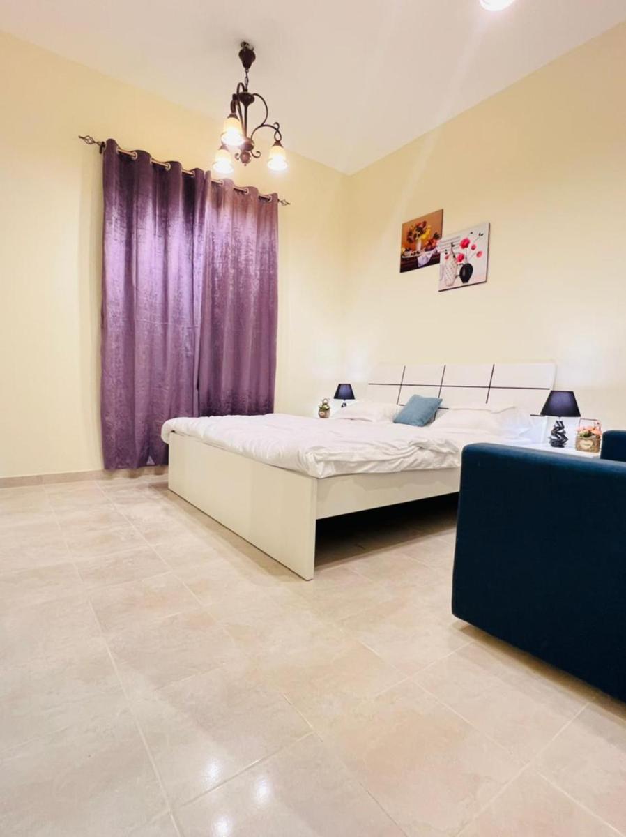 Spacious 2 Bedroom with maid room for families