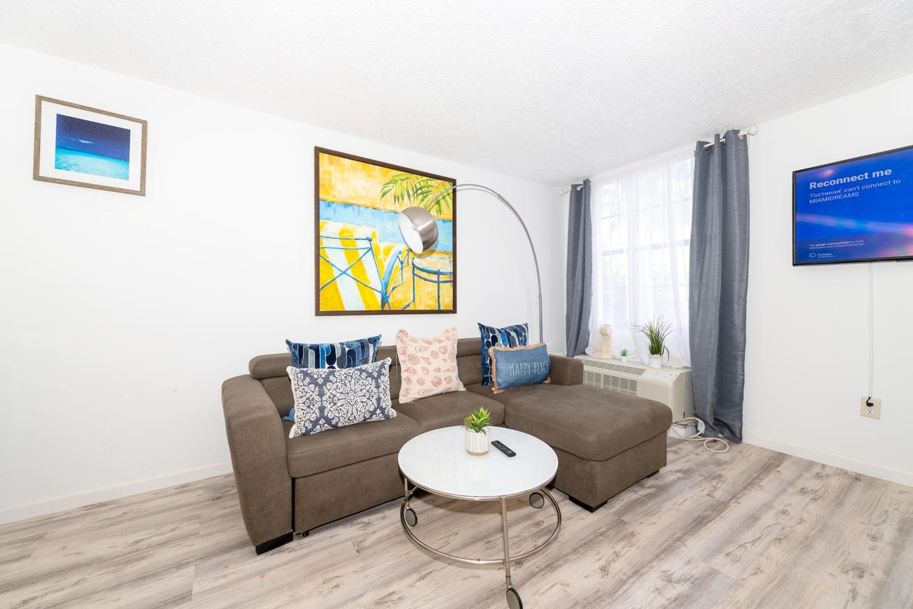 Sobe Apartments view 5