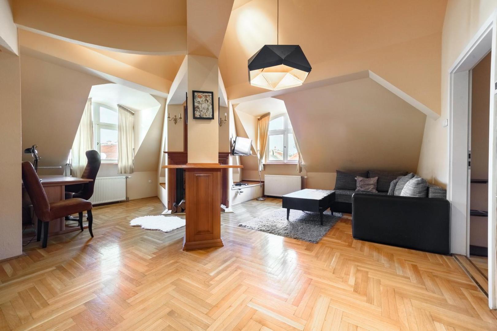 View to the Roofs Luxury Apartment with 2 Bedrooms view 2