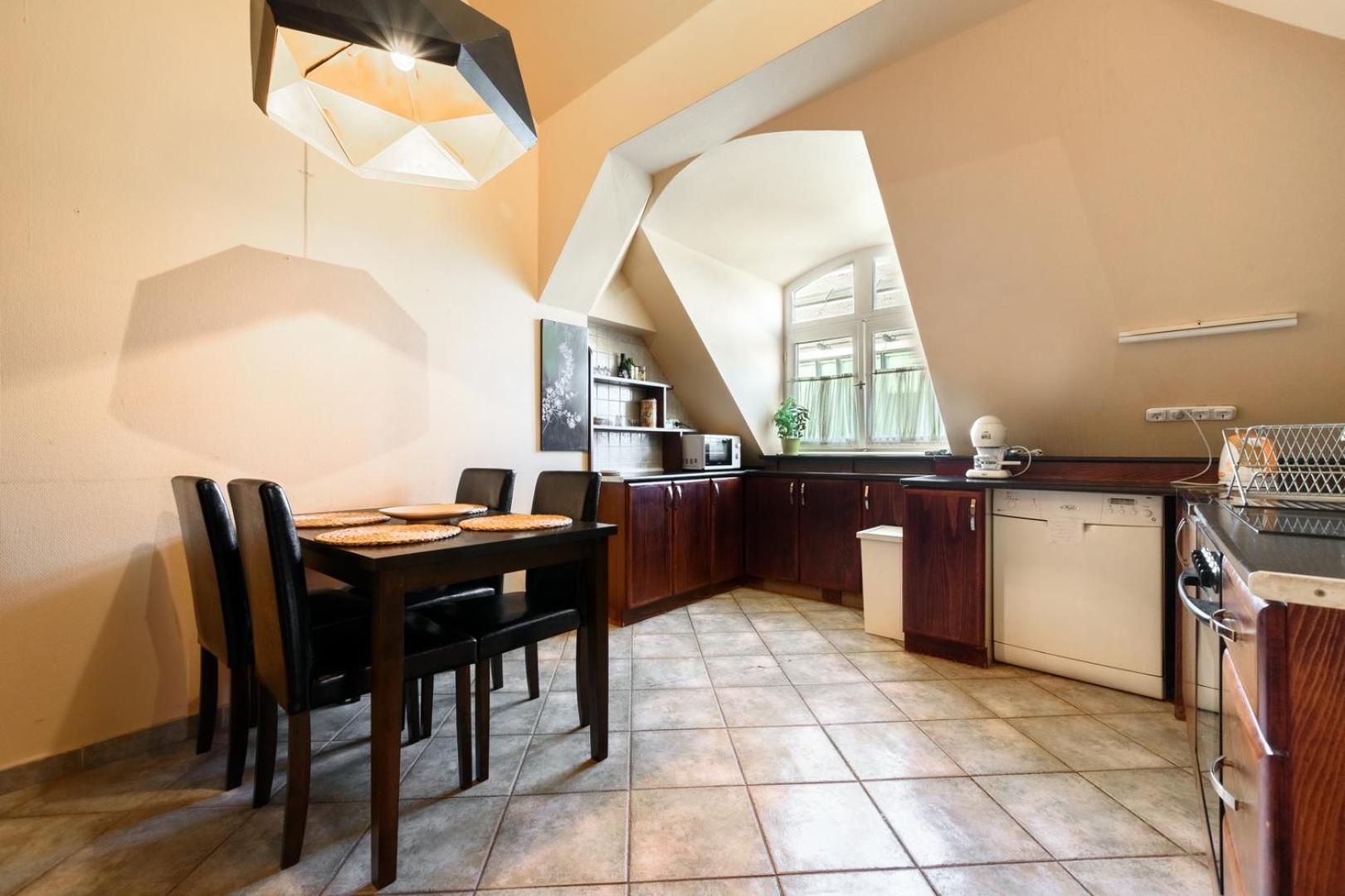 View to the Roofs Luxury Apartment with 2 Bedrooms view 4