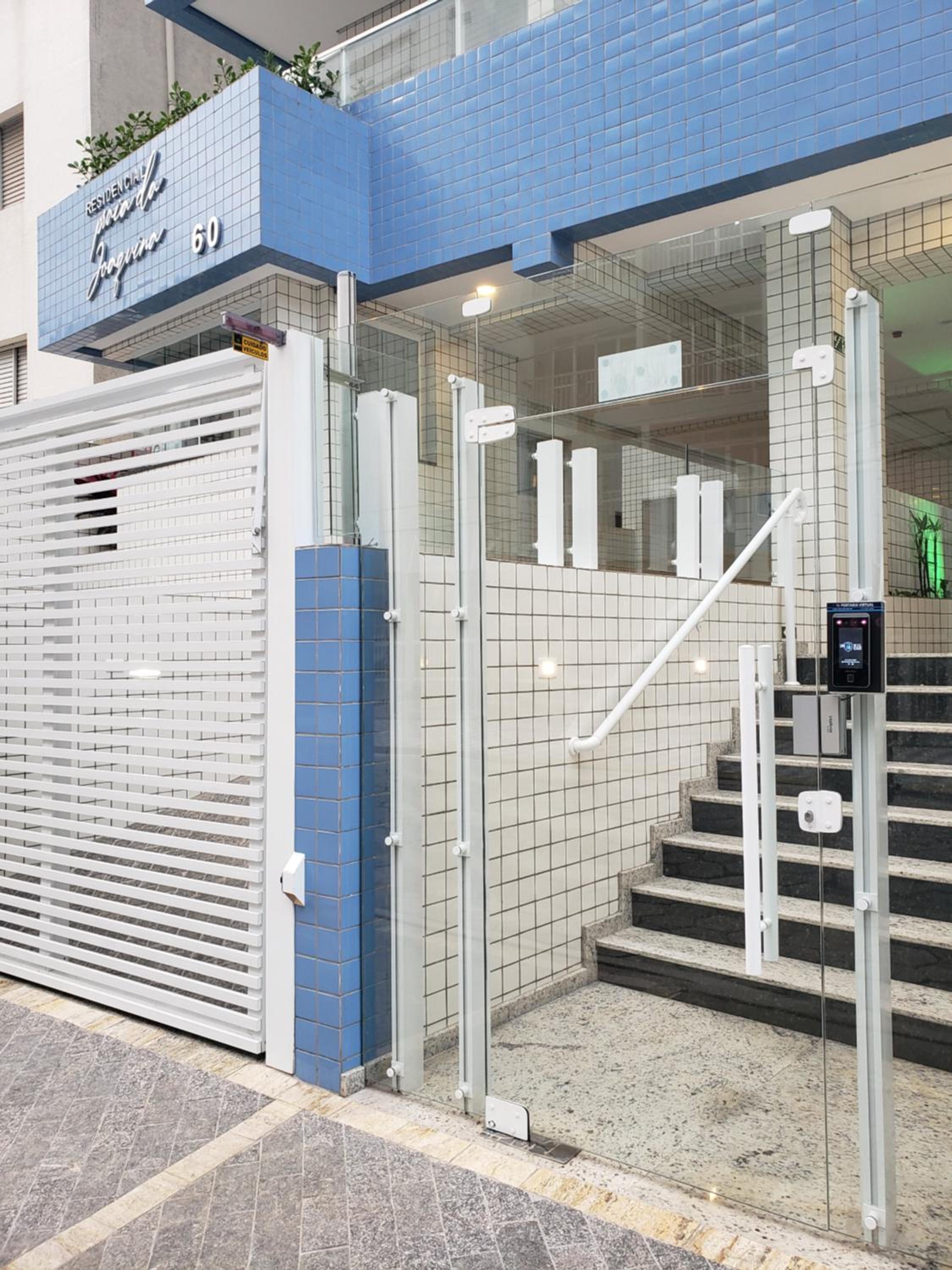 Apartamento beira-mar na praia da aviação