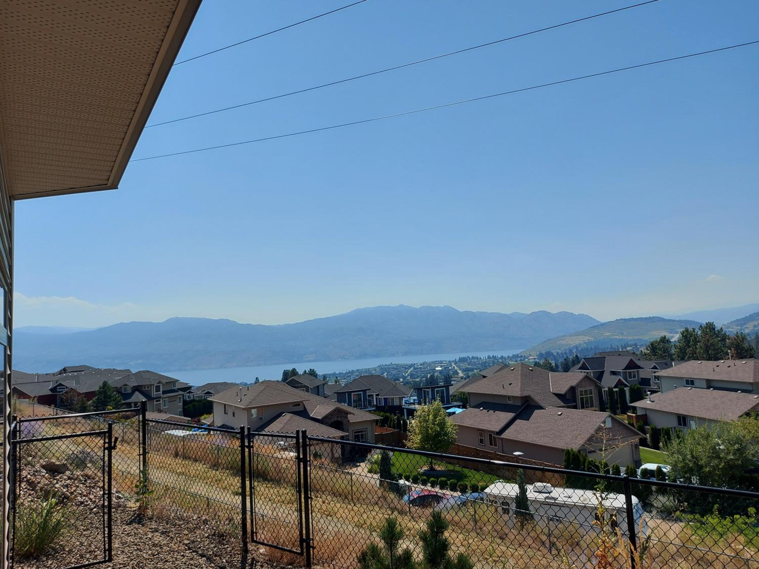 Peaceful and Spacious Lake View