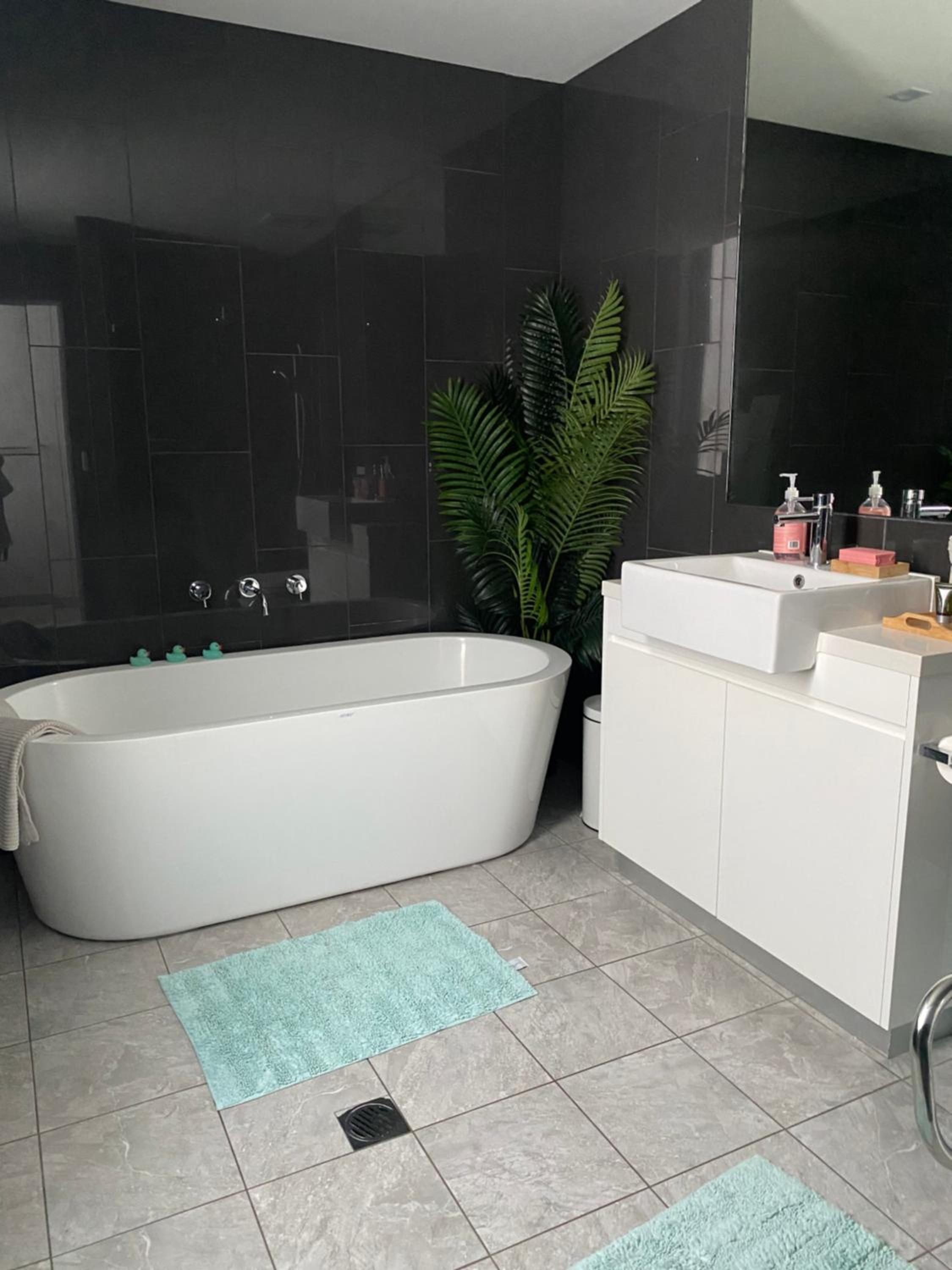 Luxury 3 bdm Spacious apt in the heart of Wagga