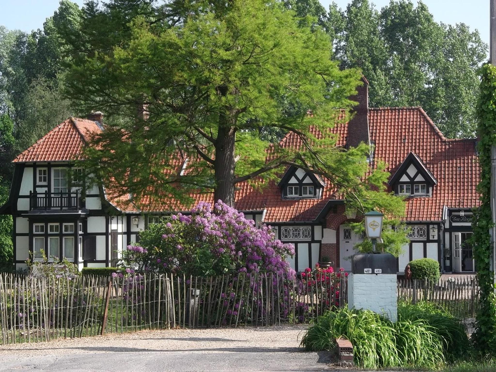 Hotel Kasteelhof 'T Hooghe - Image 1