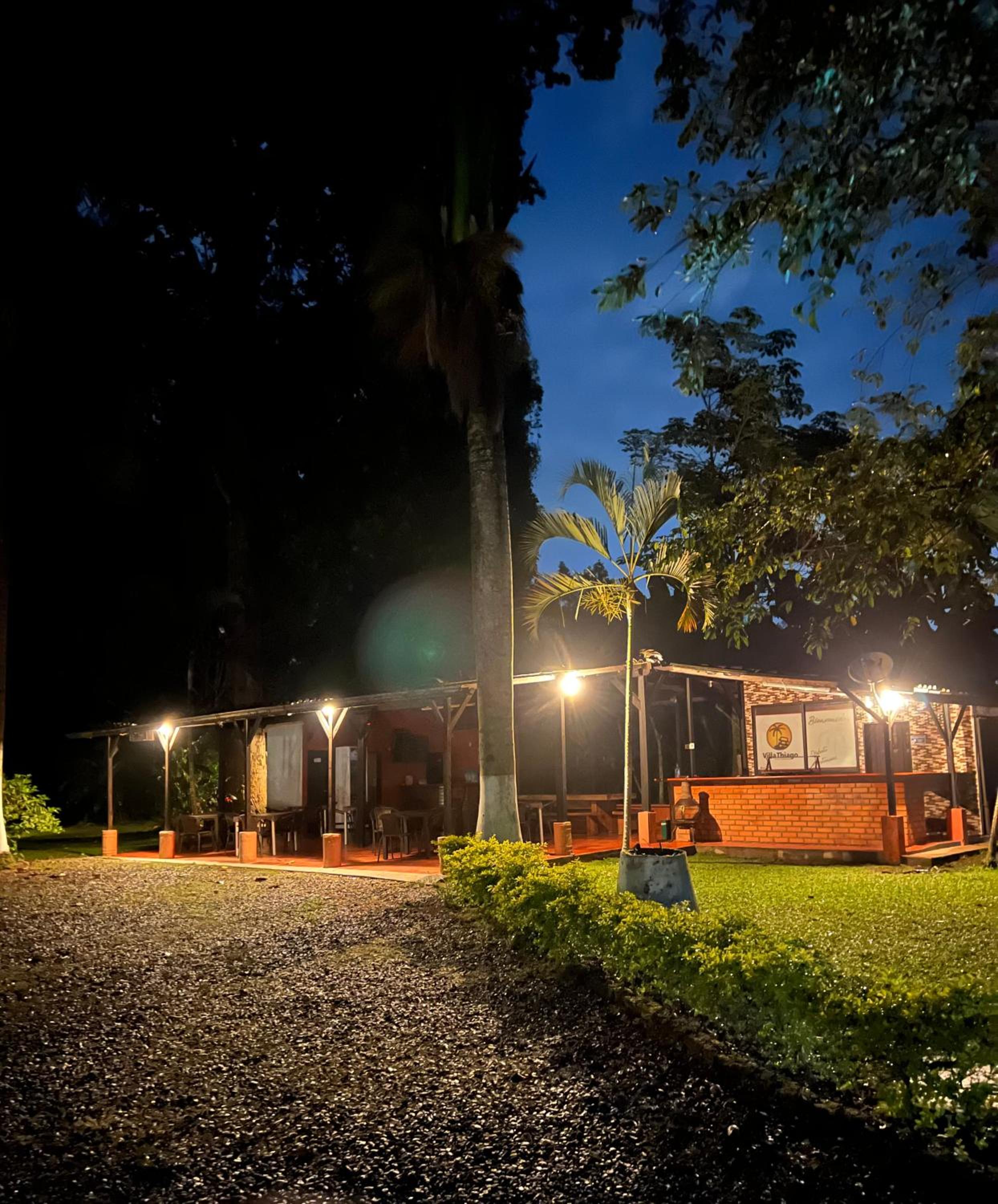 Thiago Hotel campestre