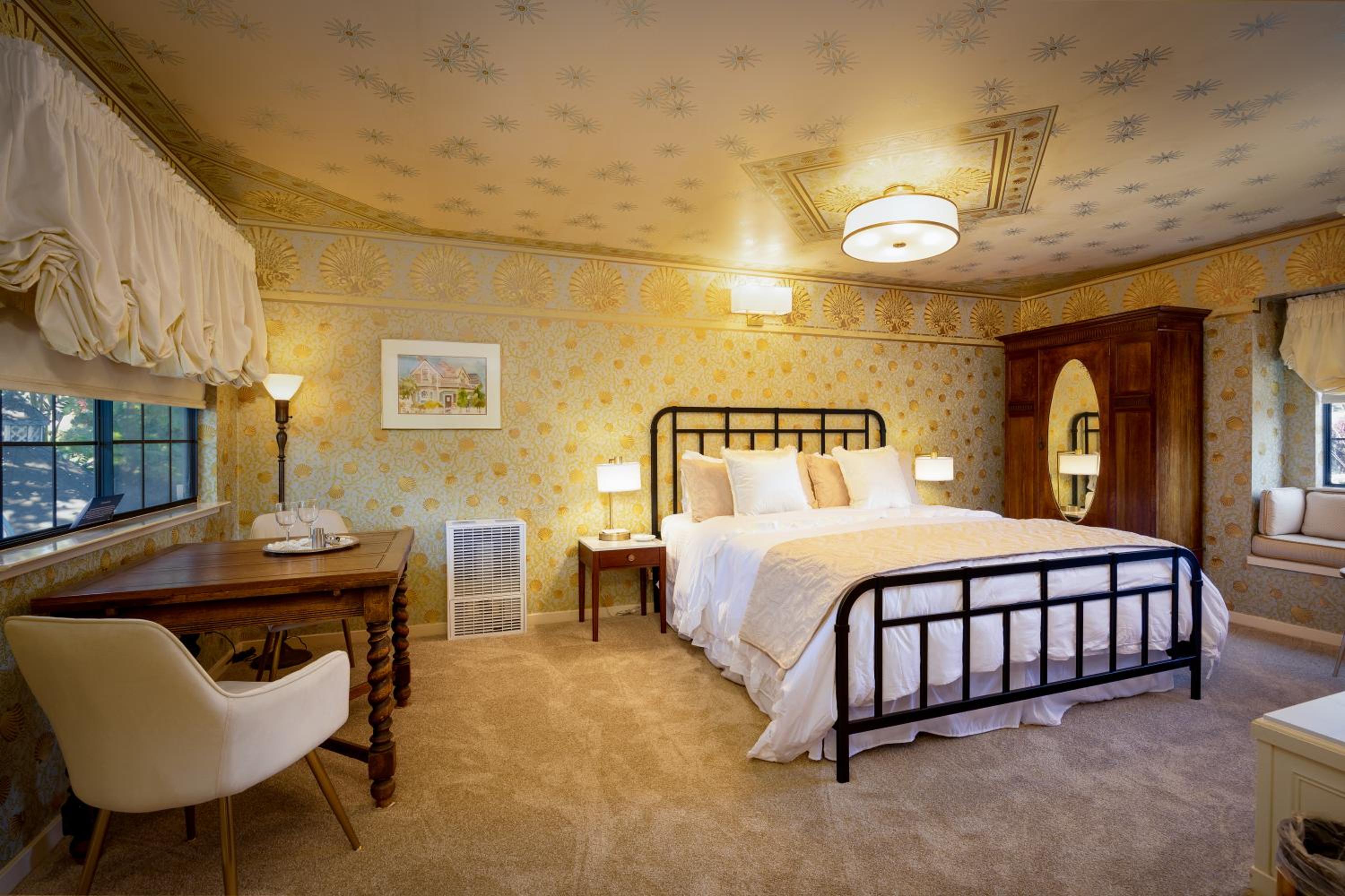 Half Moon Bay Vacations - Mill Rose Inn - Property Image 34