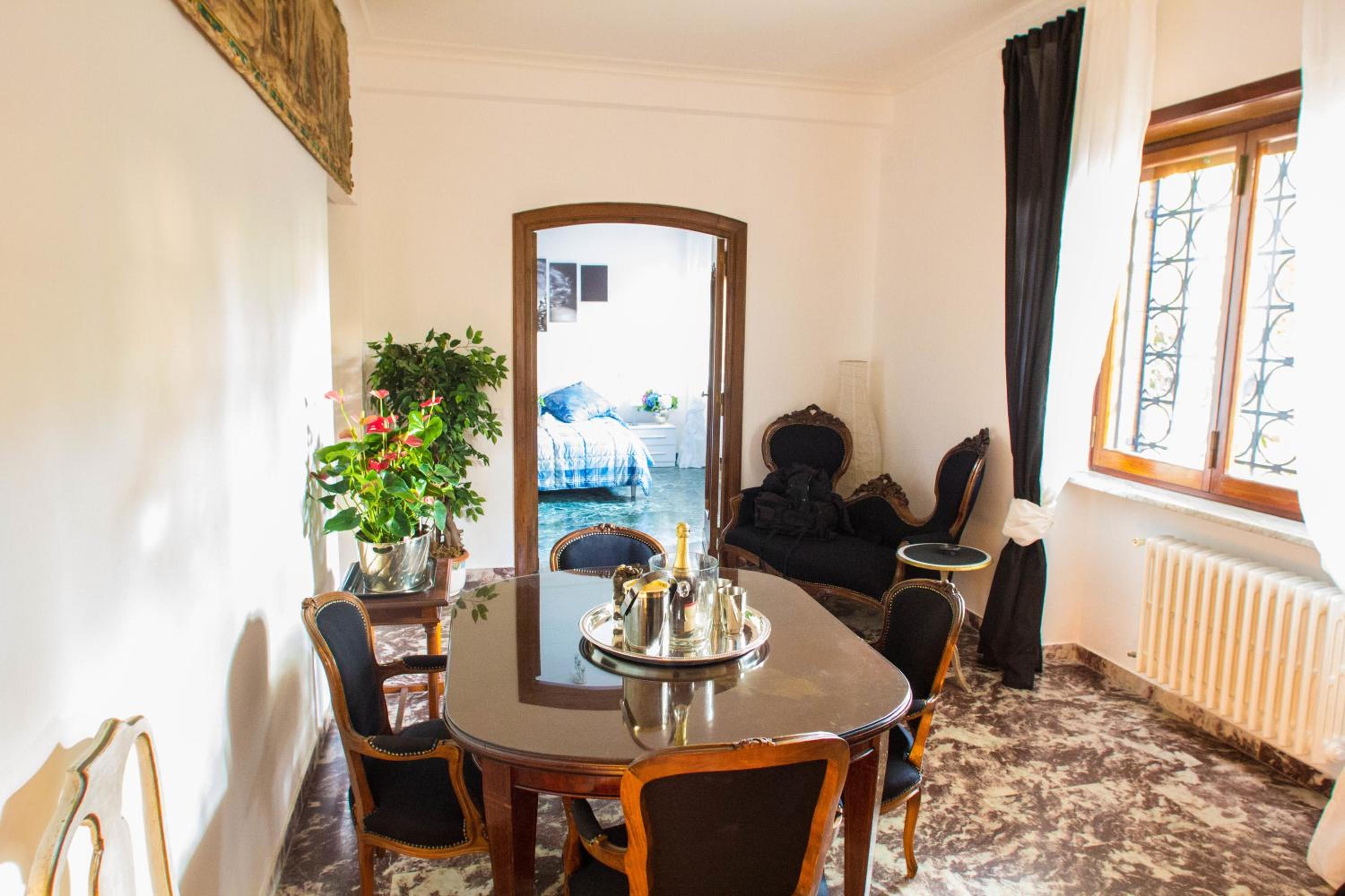 Vatican House Apartment