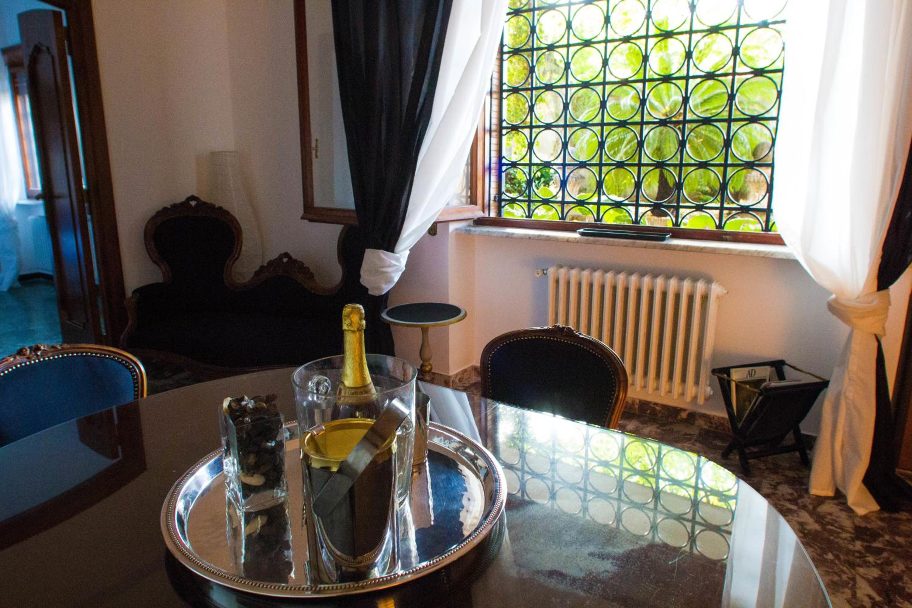 Vatican House Apartment