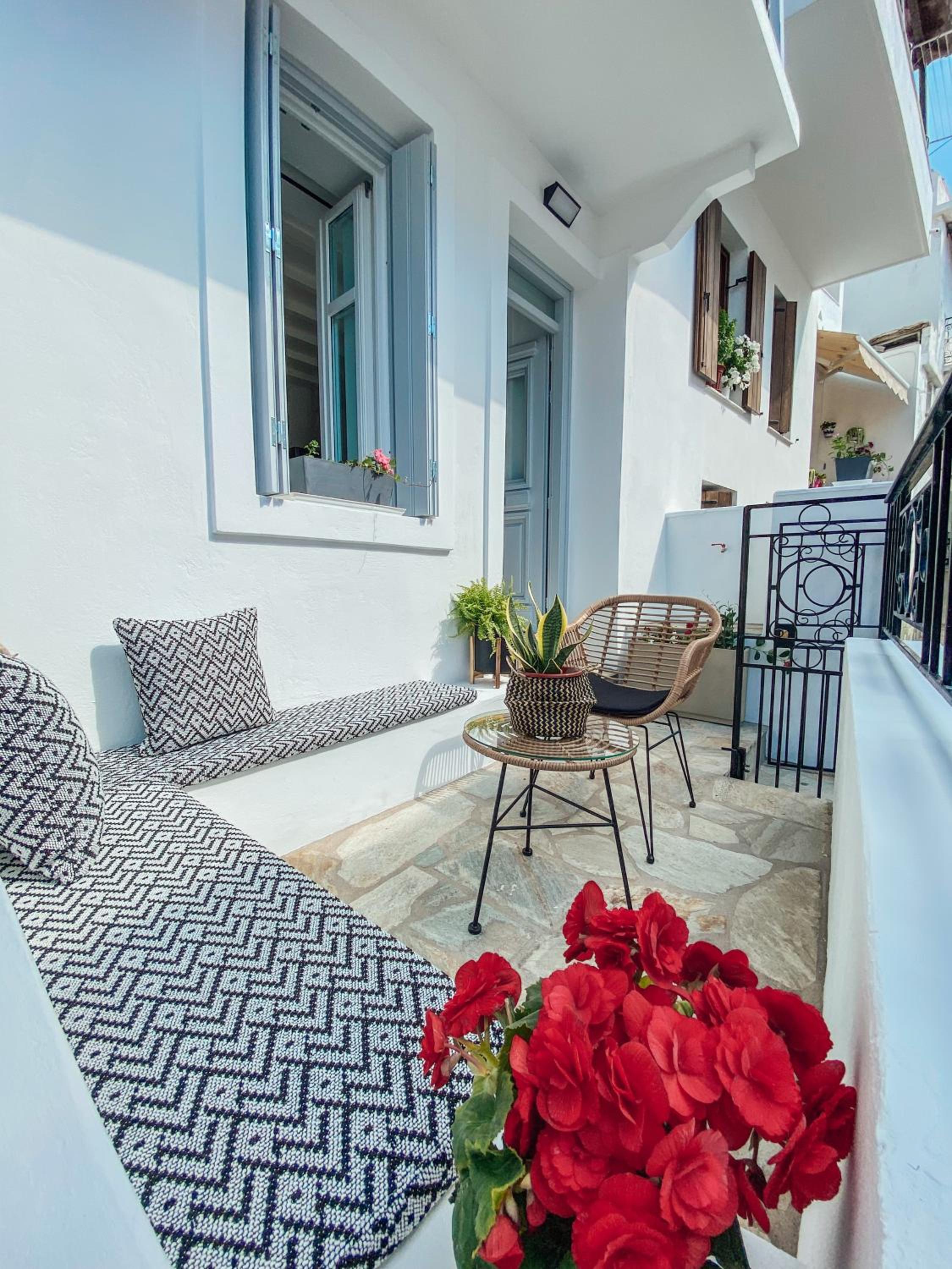 Evagelias suite photo 2