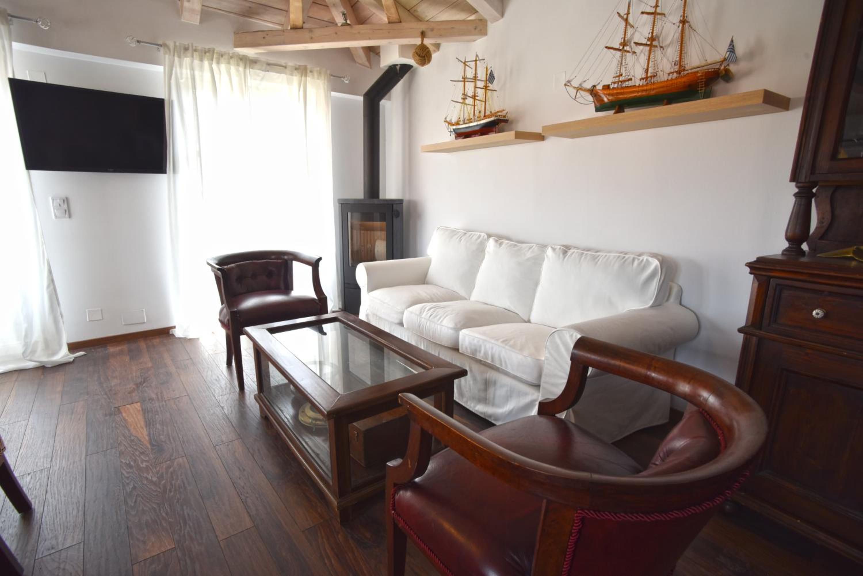 Zoe apartment