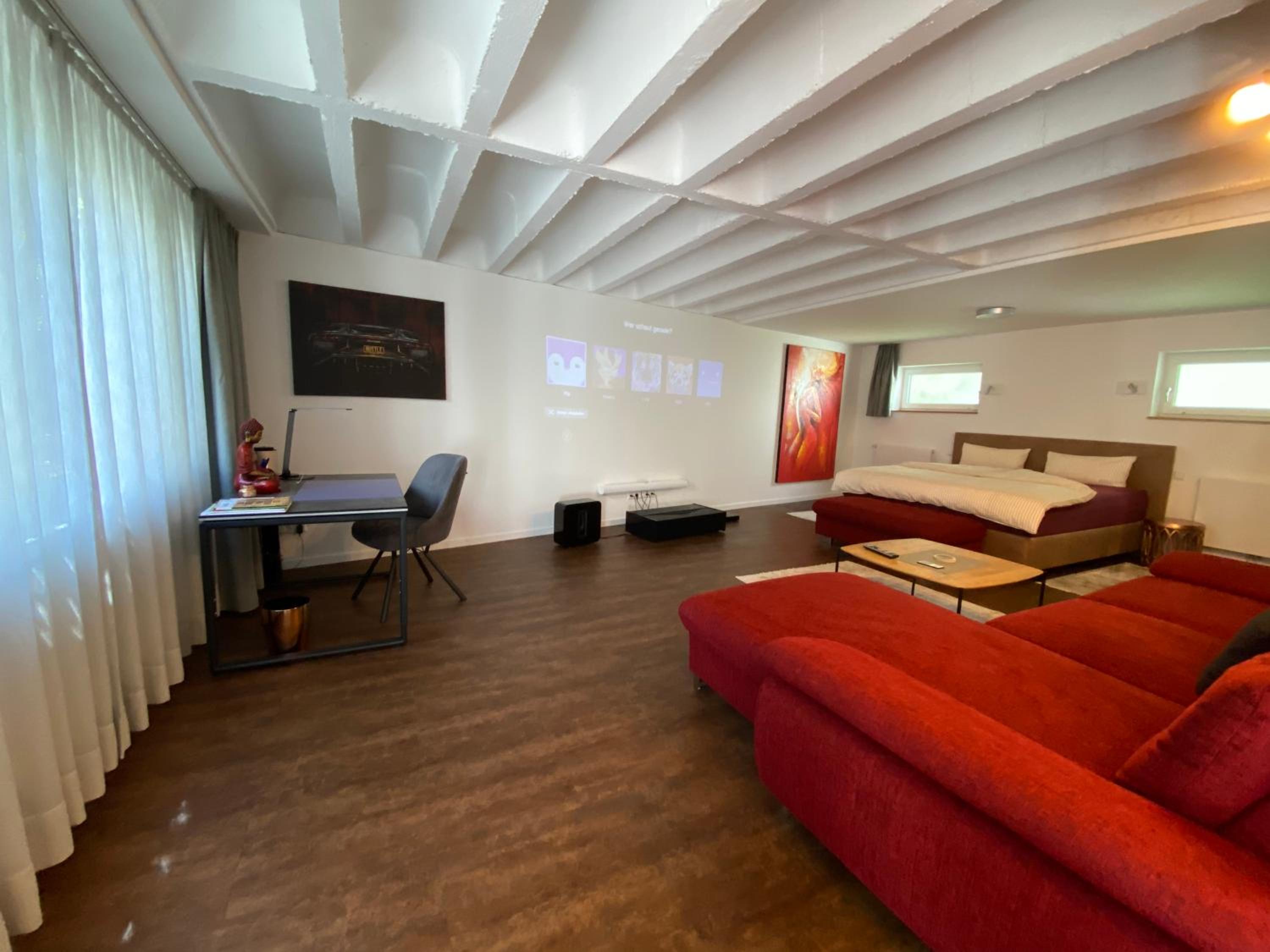 Haus Pia Executive Suites