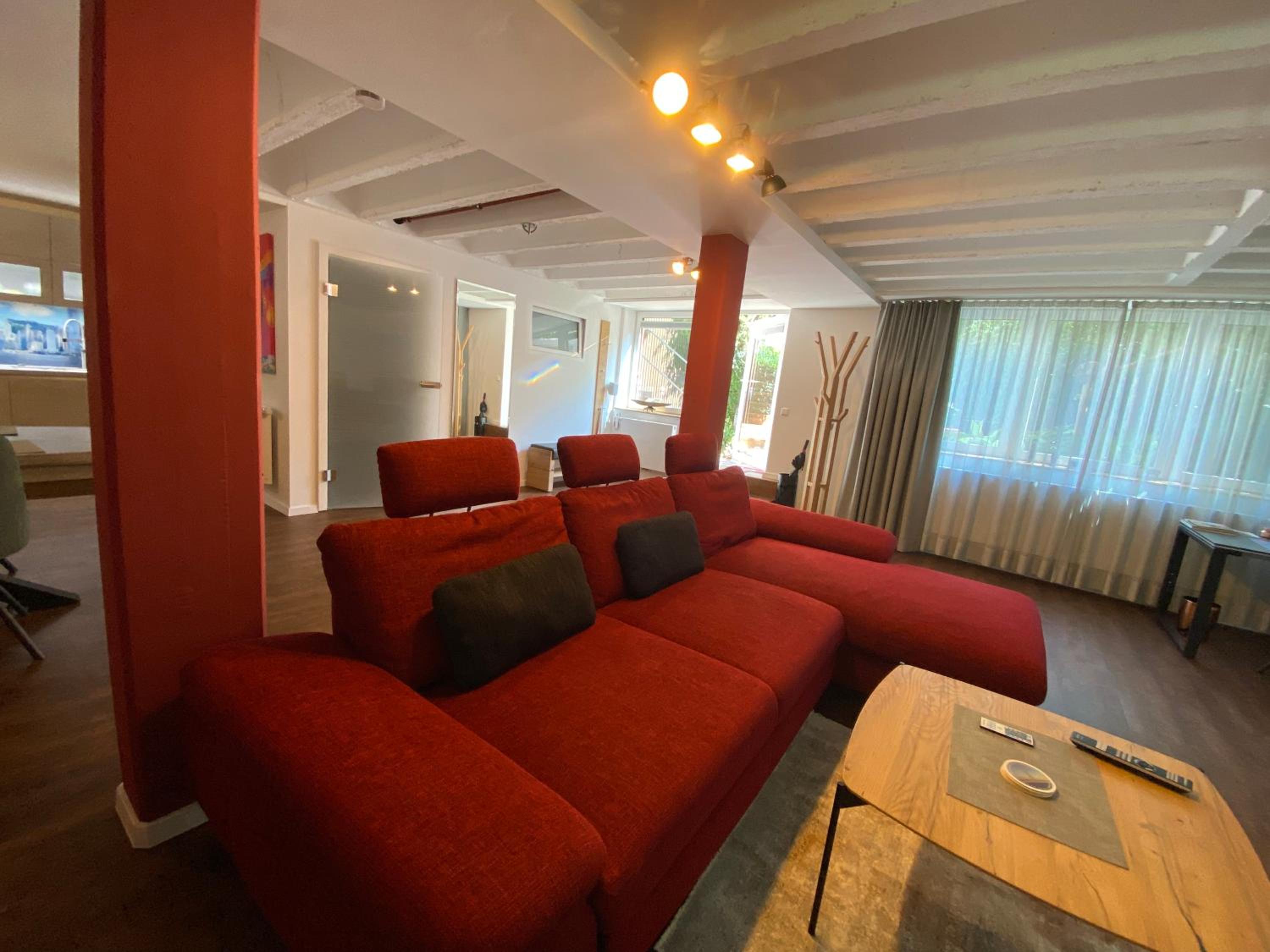 Haus Pia Executive Suites