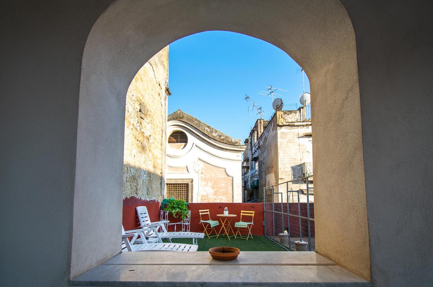 Lorenzo's Art Studio 2 - Via Tribunali