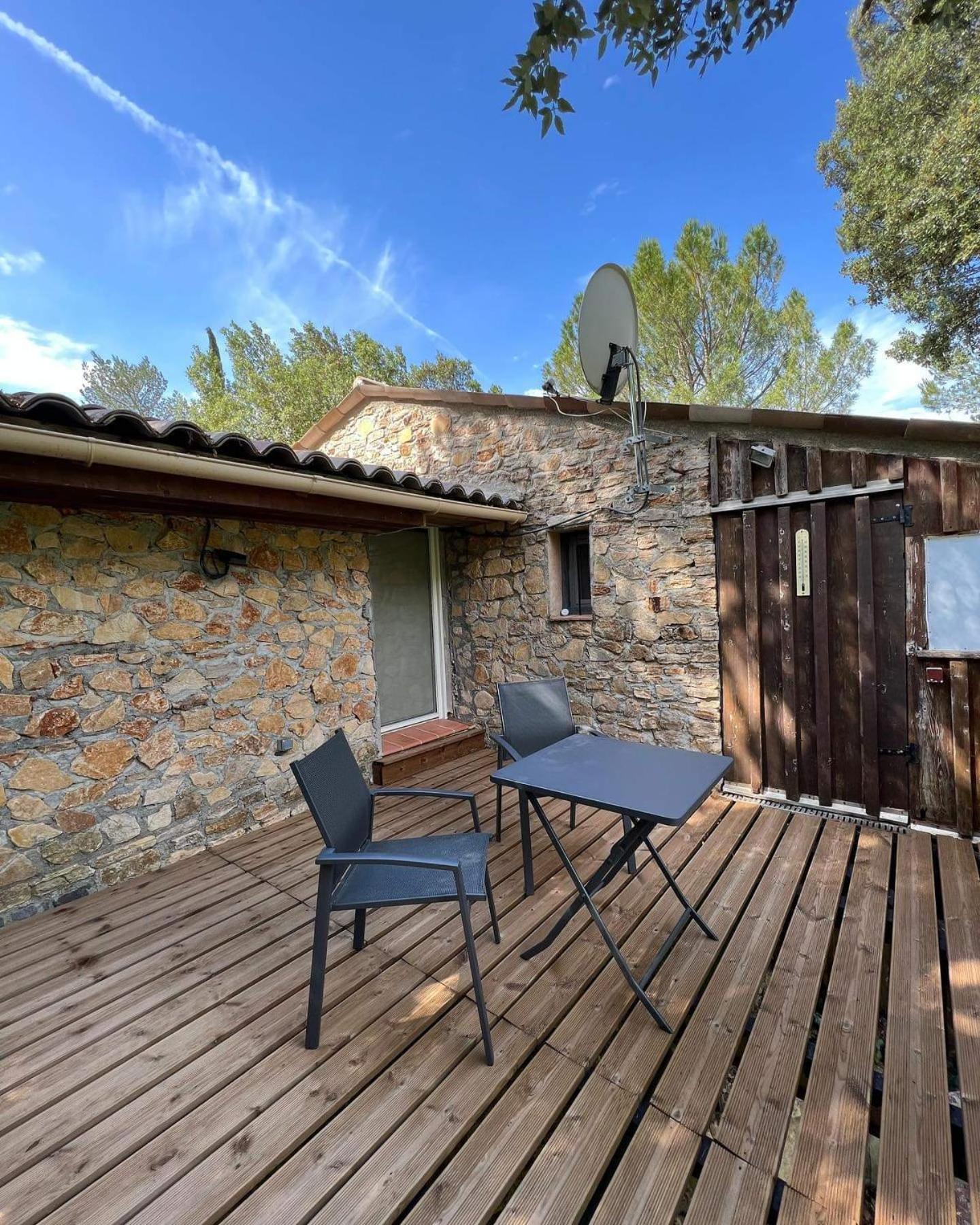 Comorebi Provence view 3