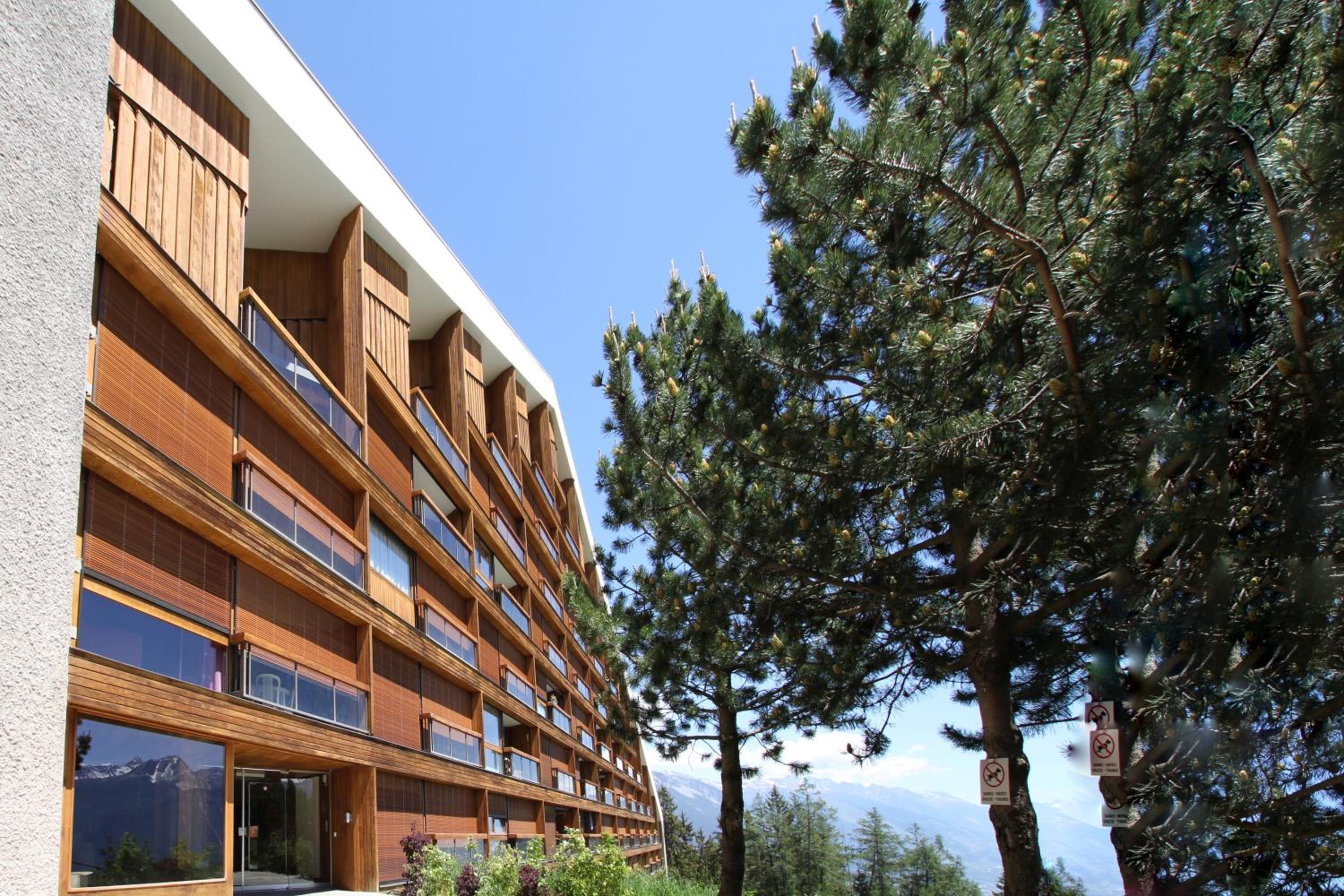 L'AvantGardiste, Spacious 6 bedrooms duplex, panoramic view