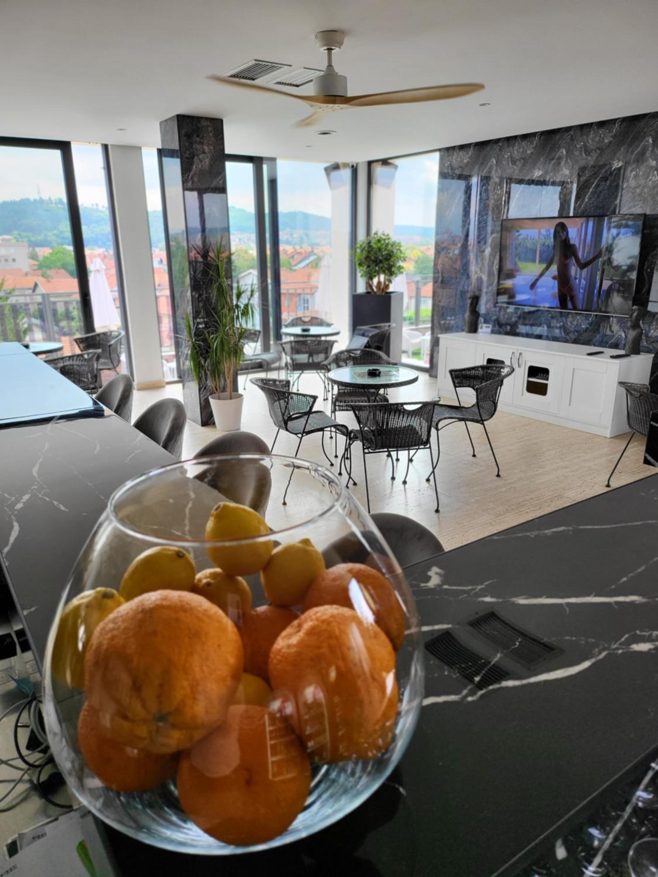 Sky apartmani & spa-Vip Lux DOO view 5