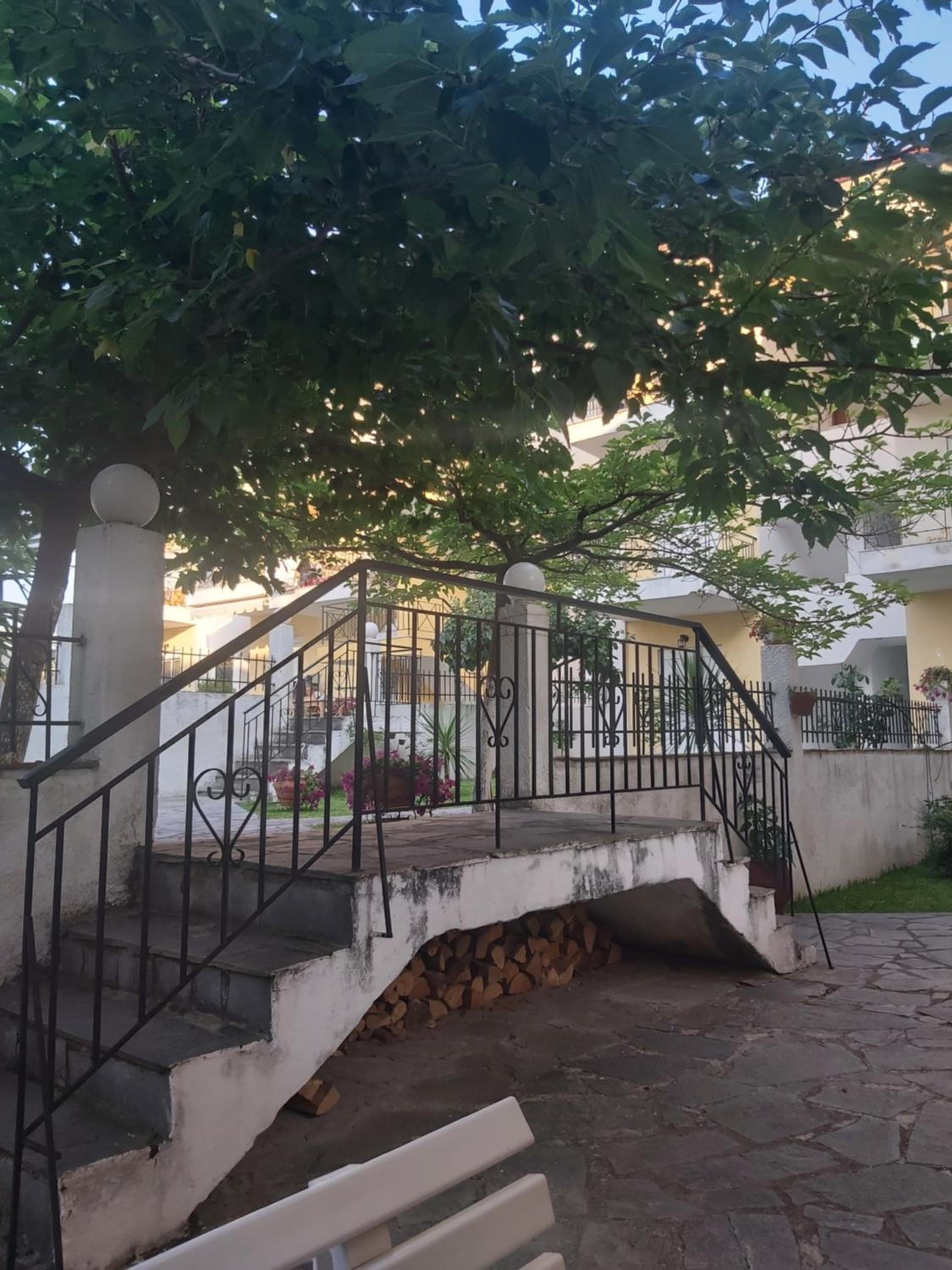 Captivating 1-Bed Apartment in Kallithea view 4