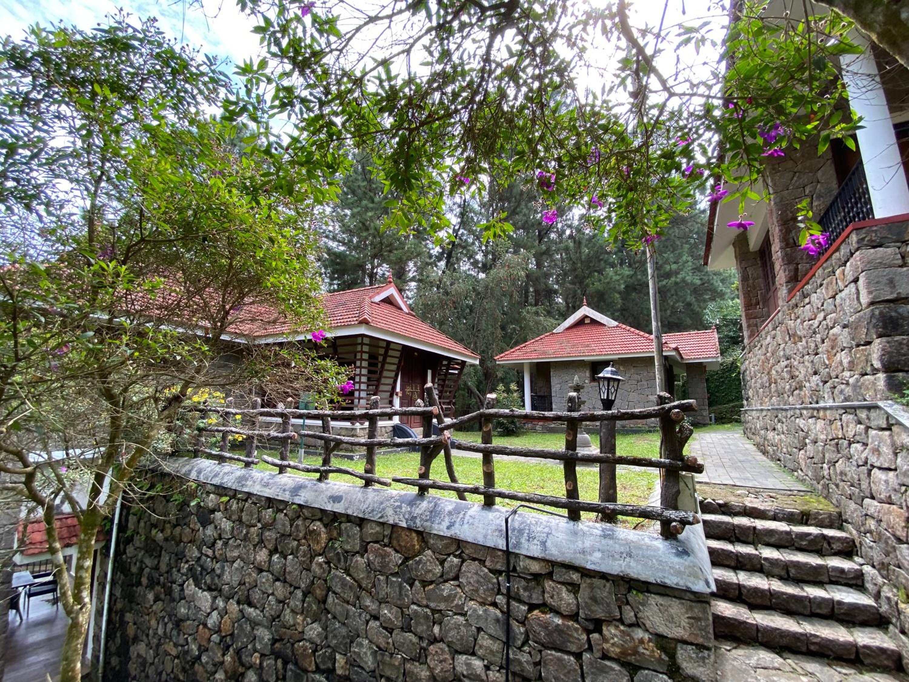 Adrak Summer Sand Hill Resort Vagamon