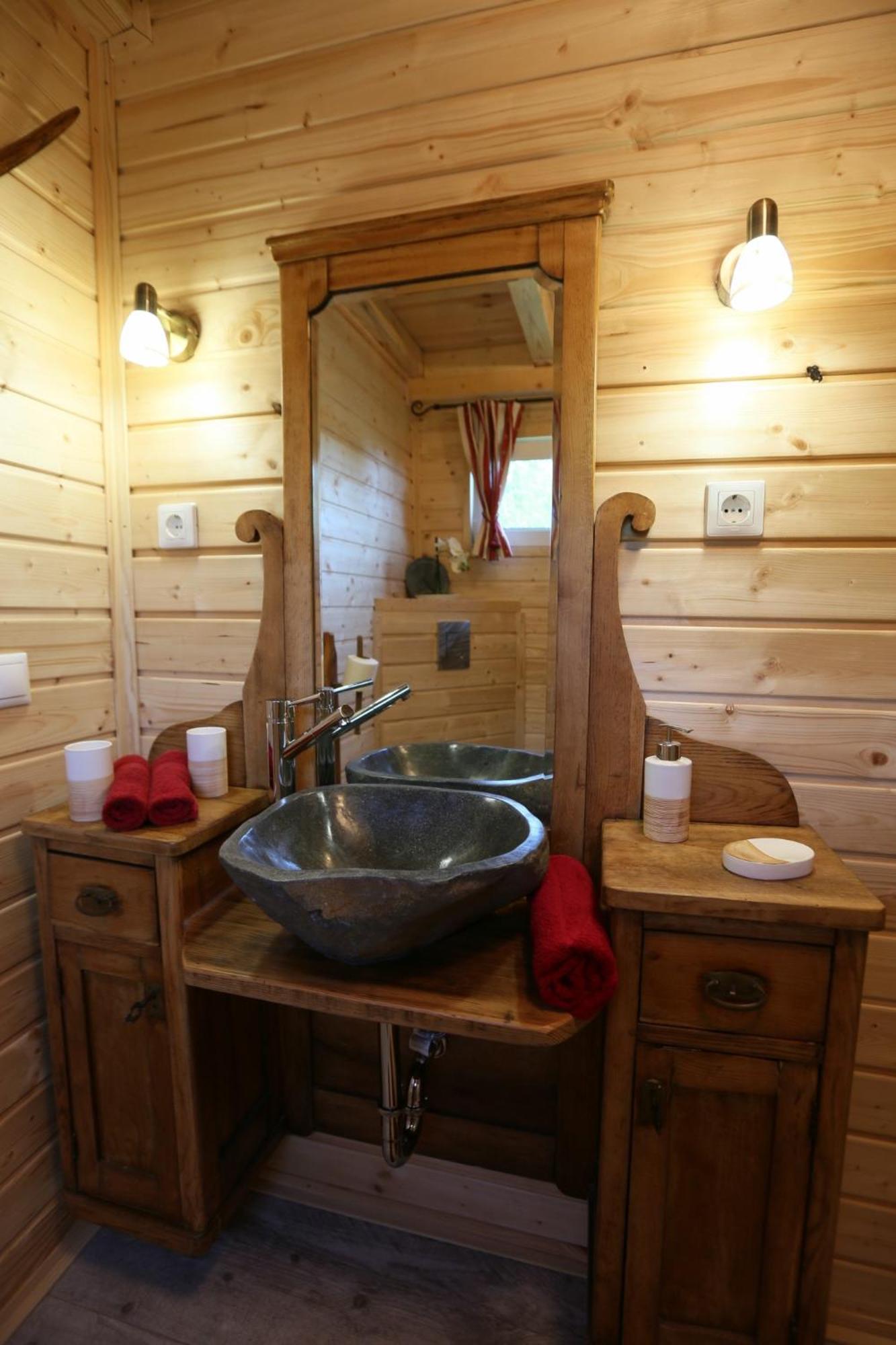EHM Baumhaus Chalet nahe Therme & Natur