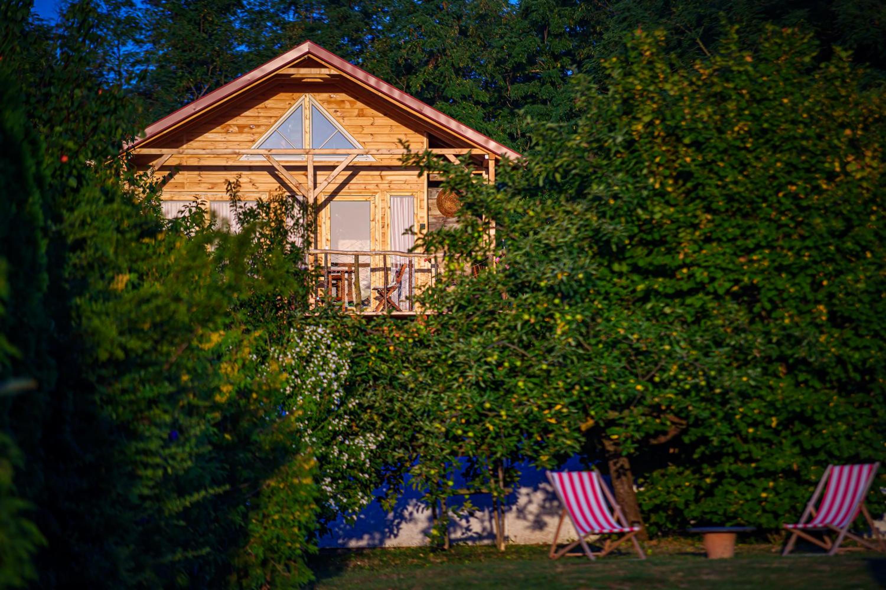 EHM Baumhaus Chalet nahe Therme & Natur