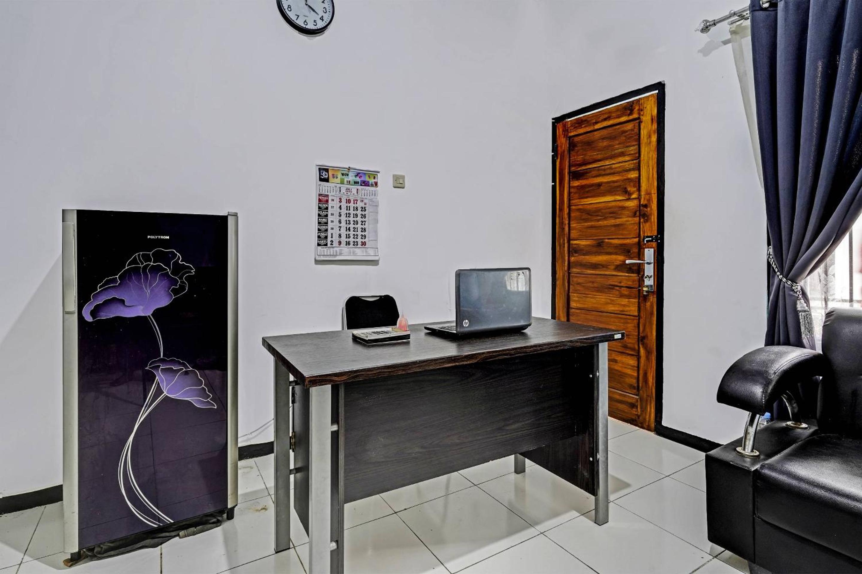 OYO 91334 Permata Papua Guest House view 4