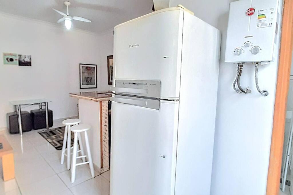 1 quadra Da Praia de Copacabana - 1 Block from the Beach view 2