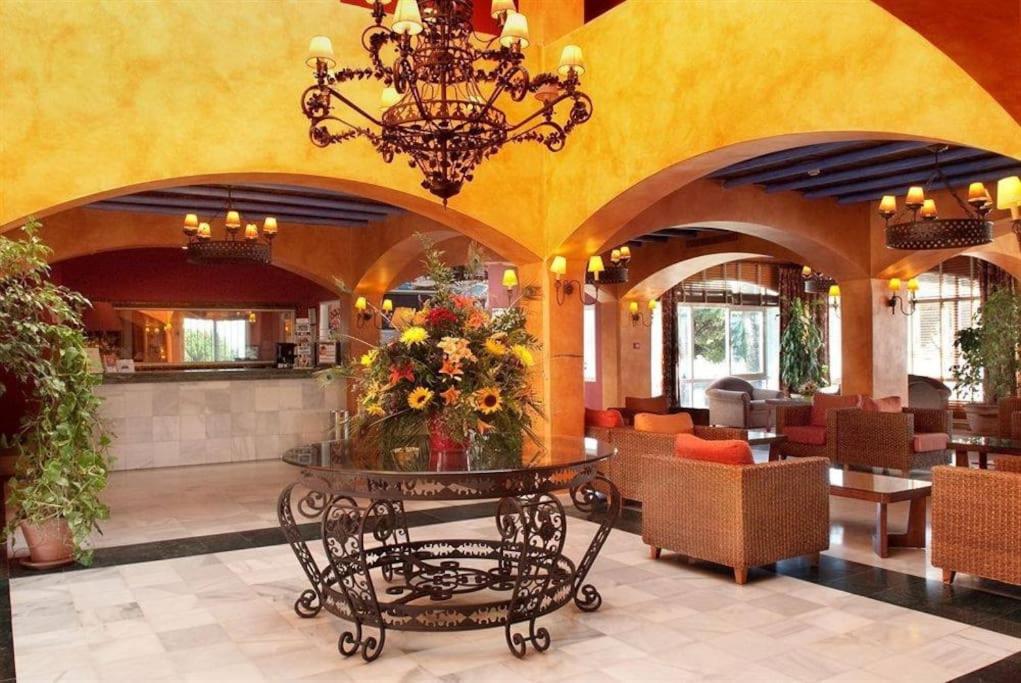 SEA VIEW Holiday Home in Marbella Resort
