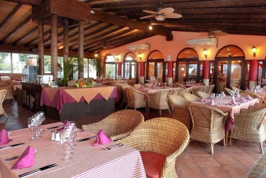 SEA VIEW Holiday Home in Marbella Resort