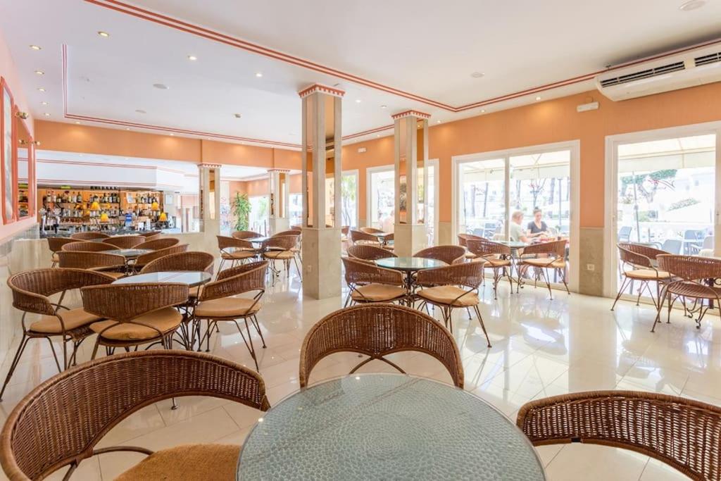 SEA VIEW Holiday Home in Marbella Resort