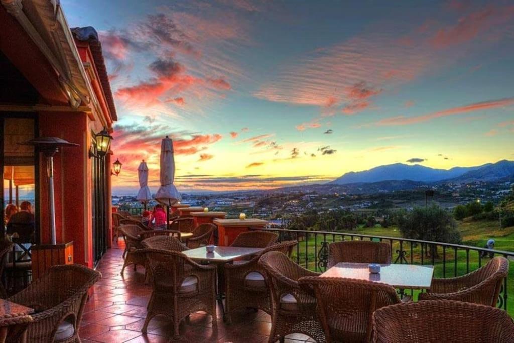 SEA VIEW Holiday Home in Marbella Resort