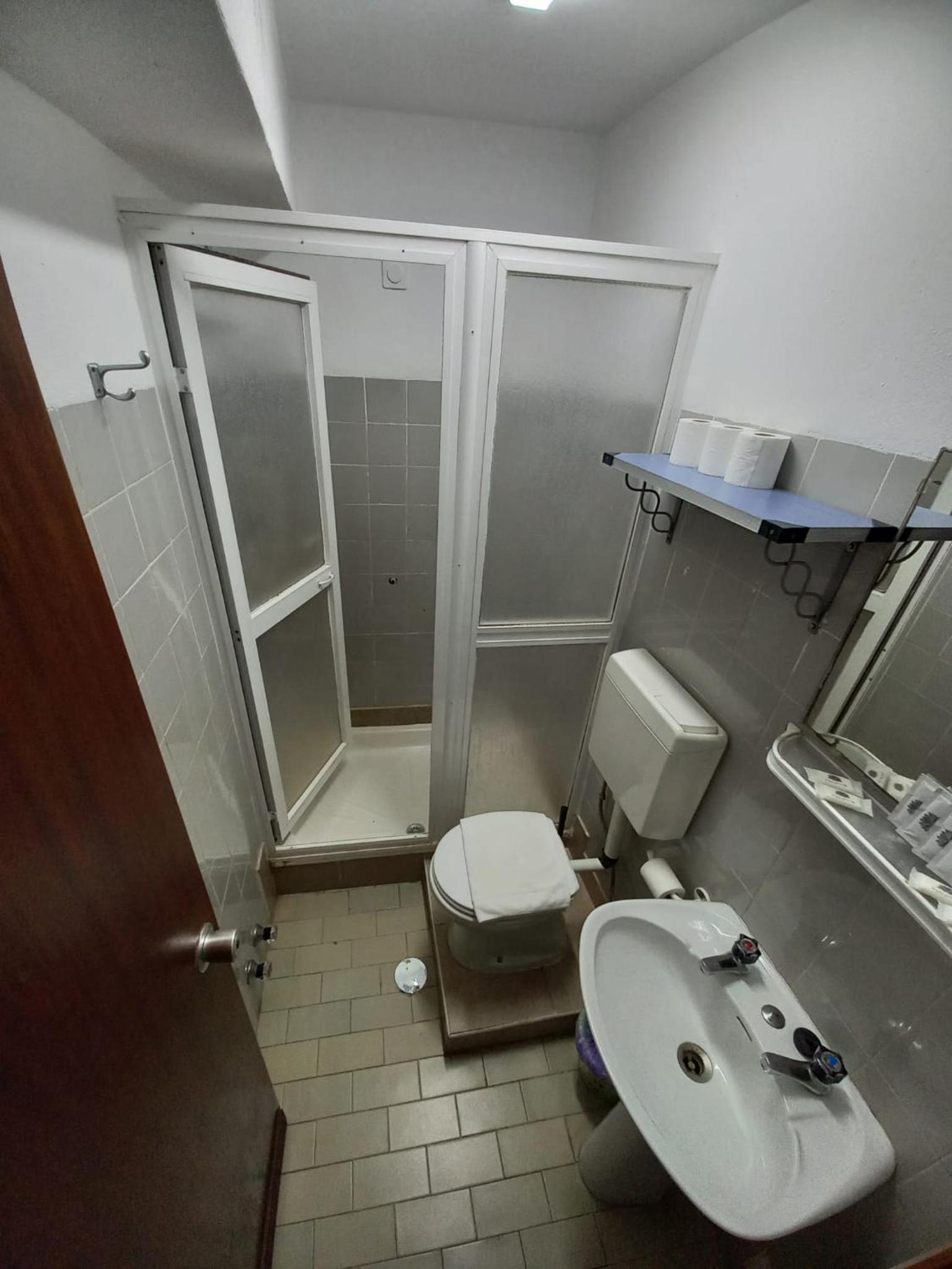 Lagos Central Suite DBV Guesthouse