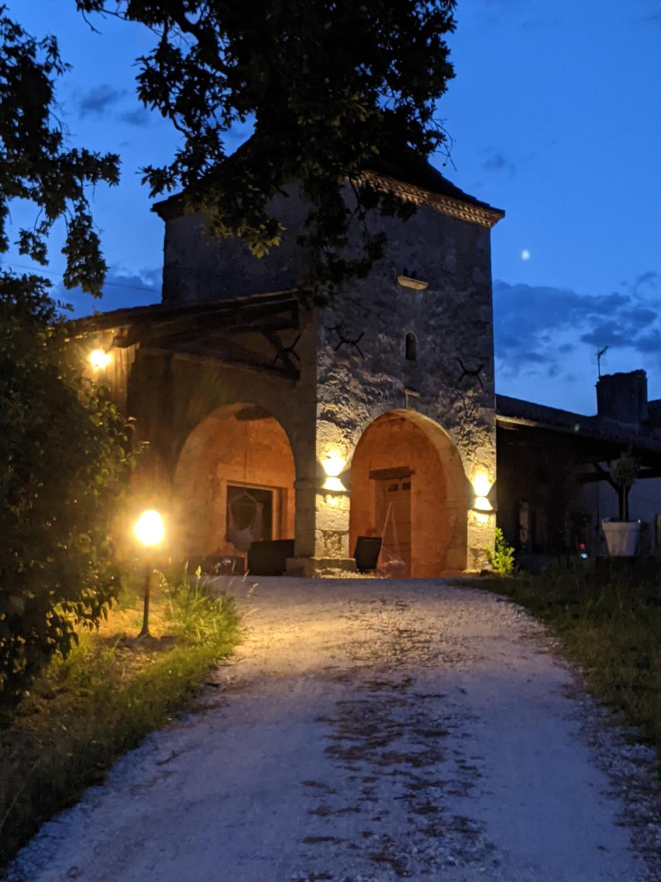 Photo 33