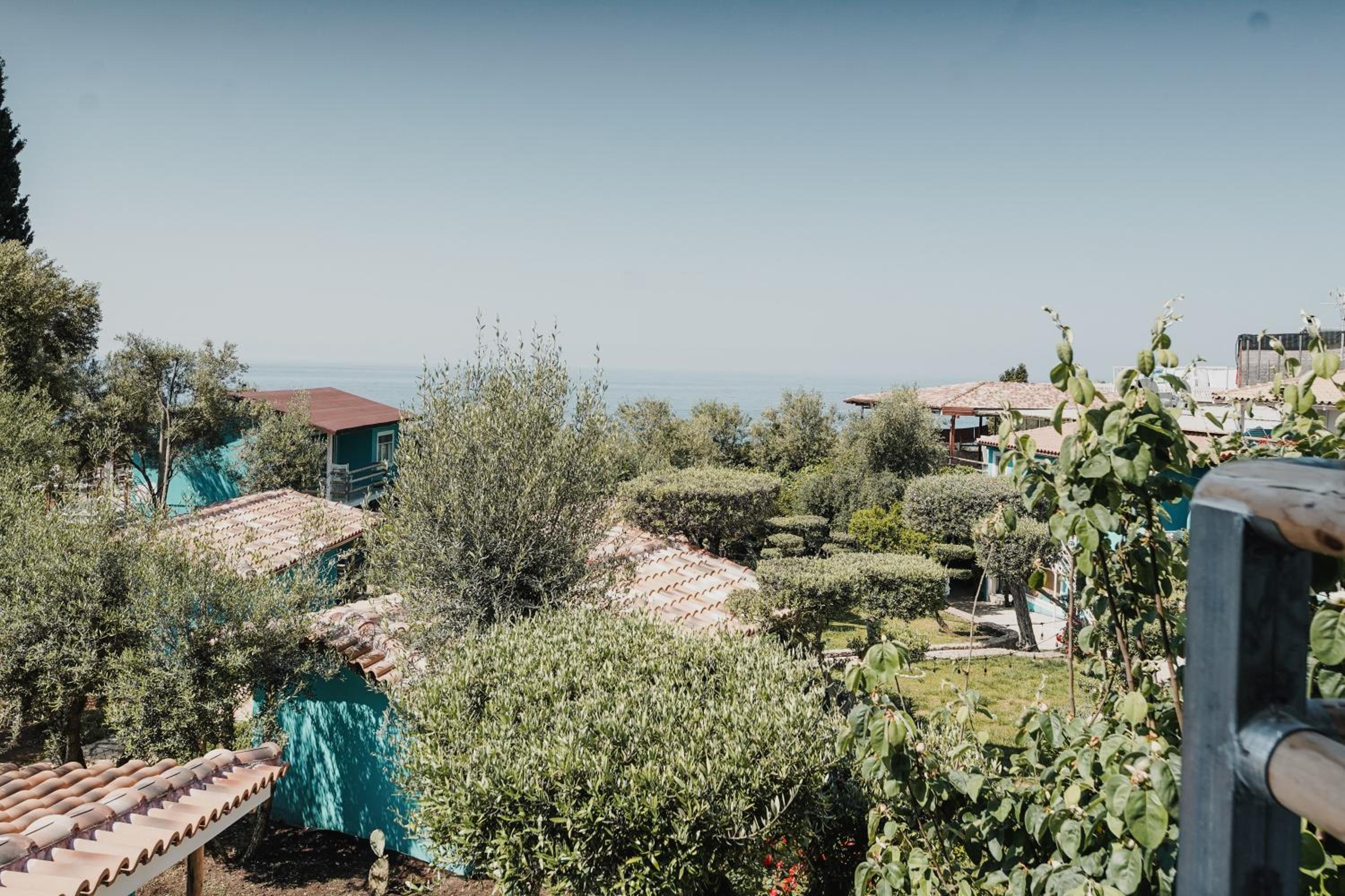 Drymades Bungalows Adults Only
