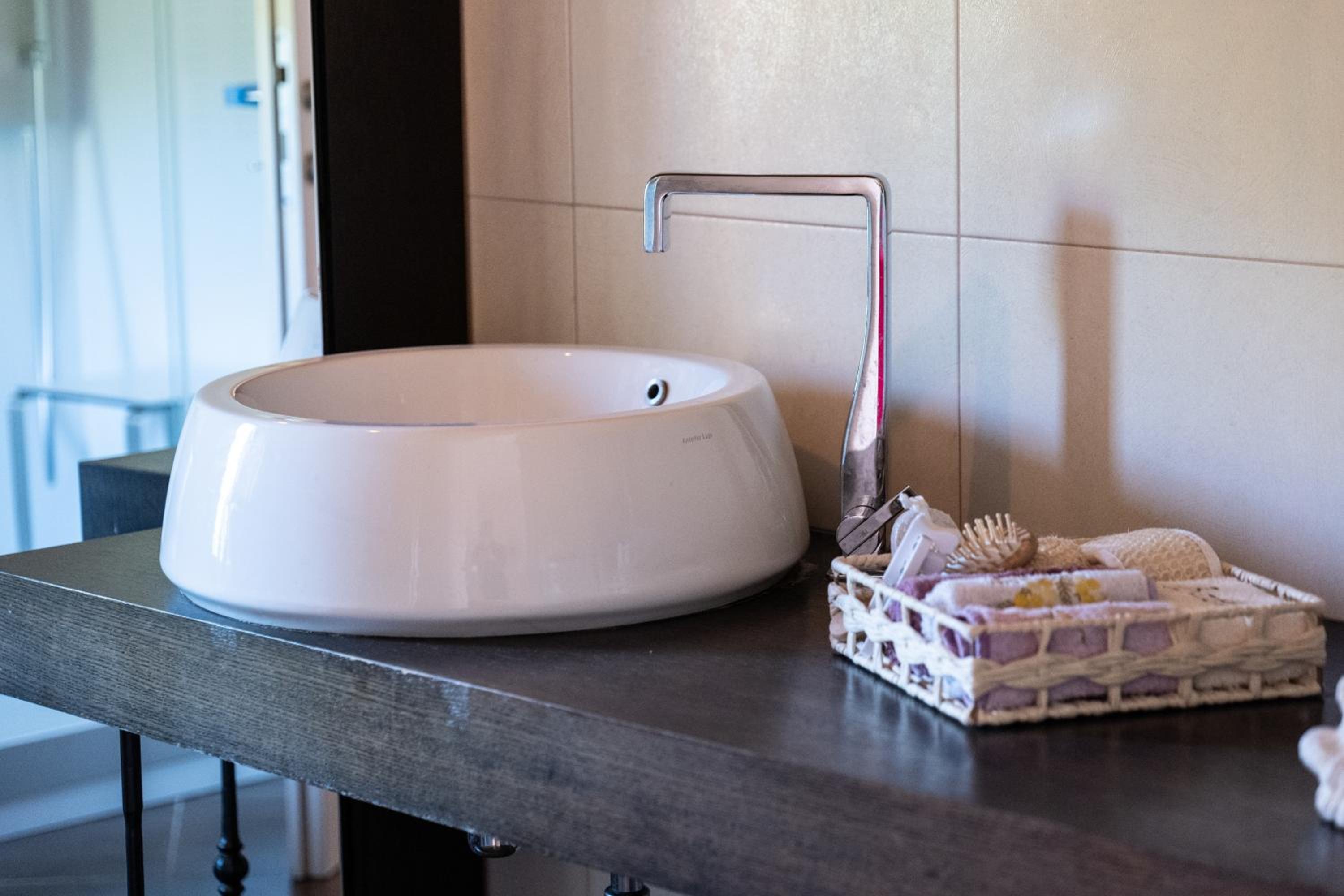 Cathedral-luxury-stay sauna & massage