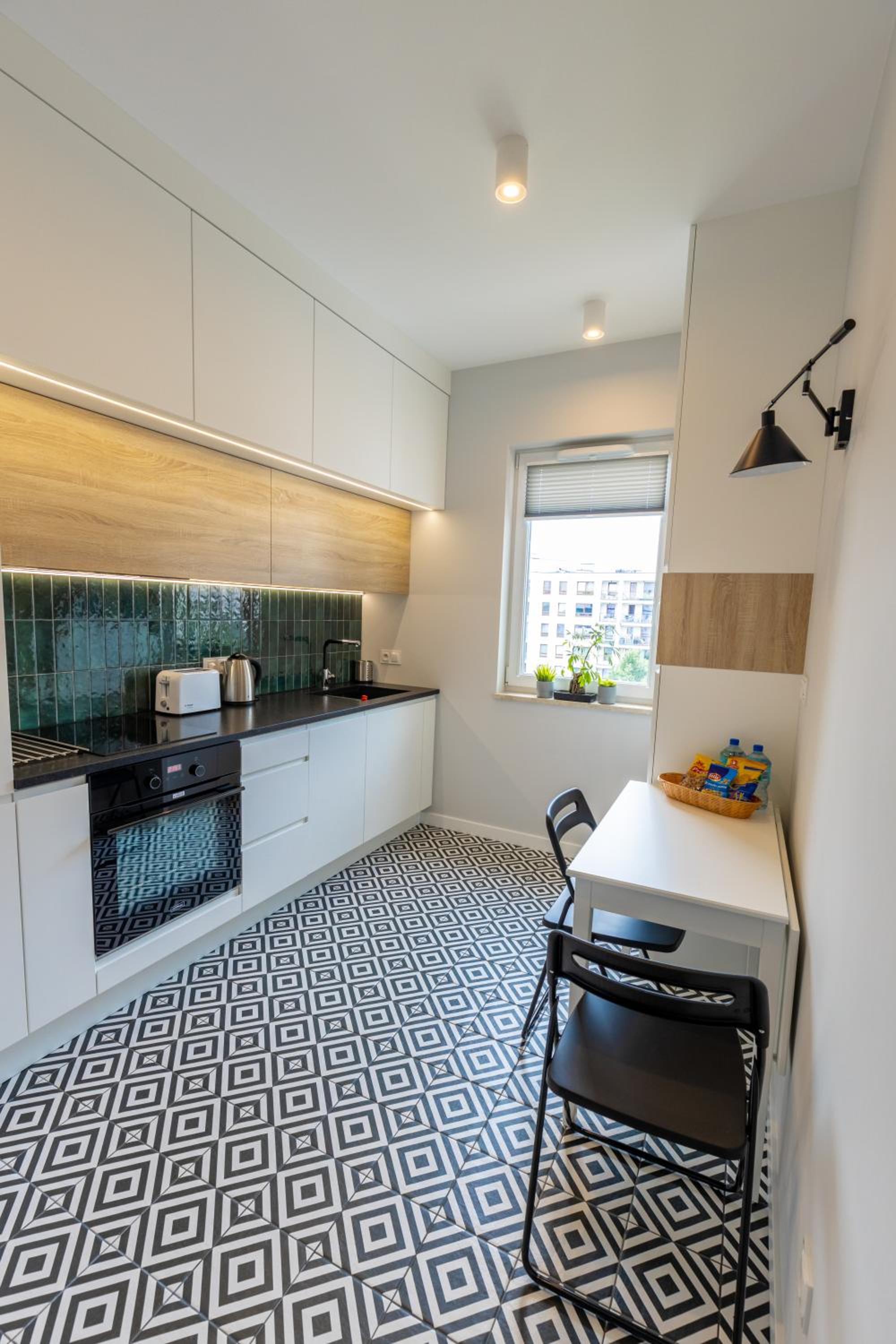 BIZNES Apart metro Bielany view 4