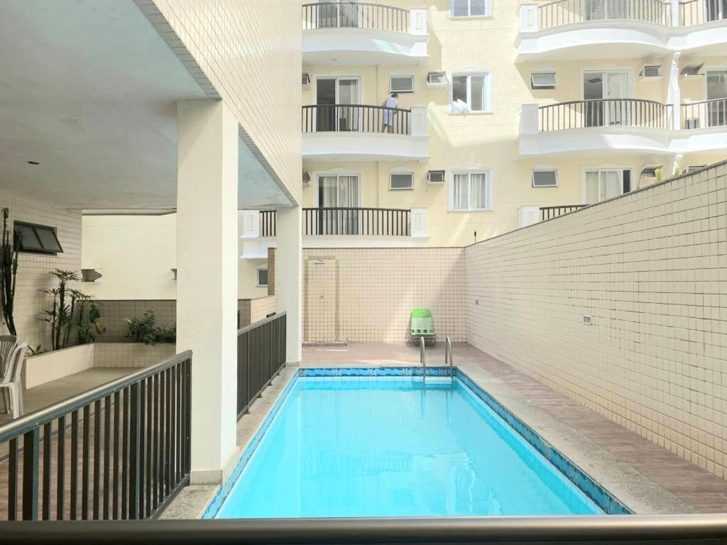 Cobertura duplex 50 m Praia do Forte com piscina na cobertura