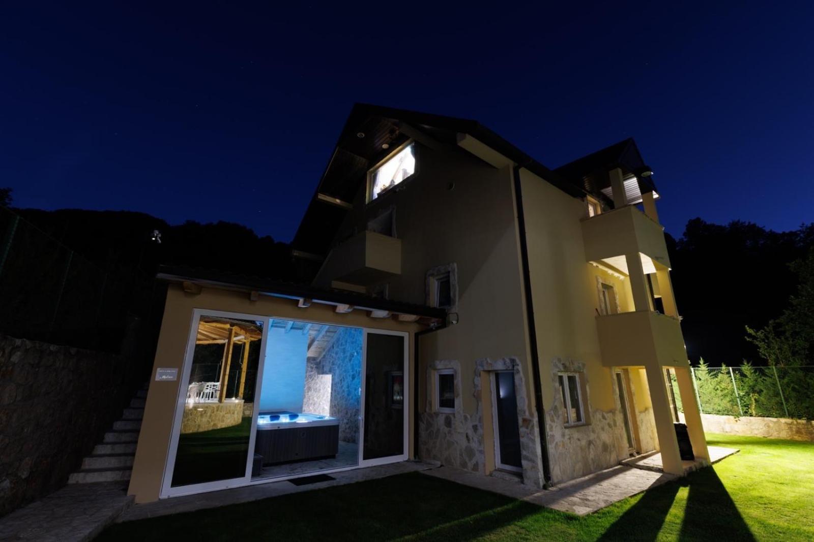 Family SPA Apartments Sunny&Shiny view 3