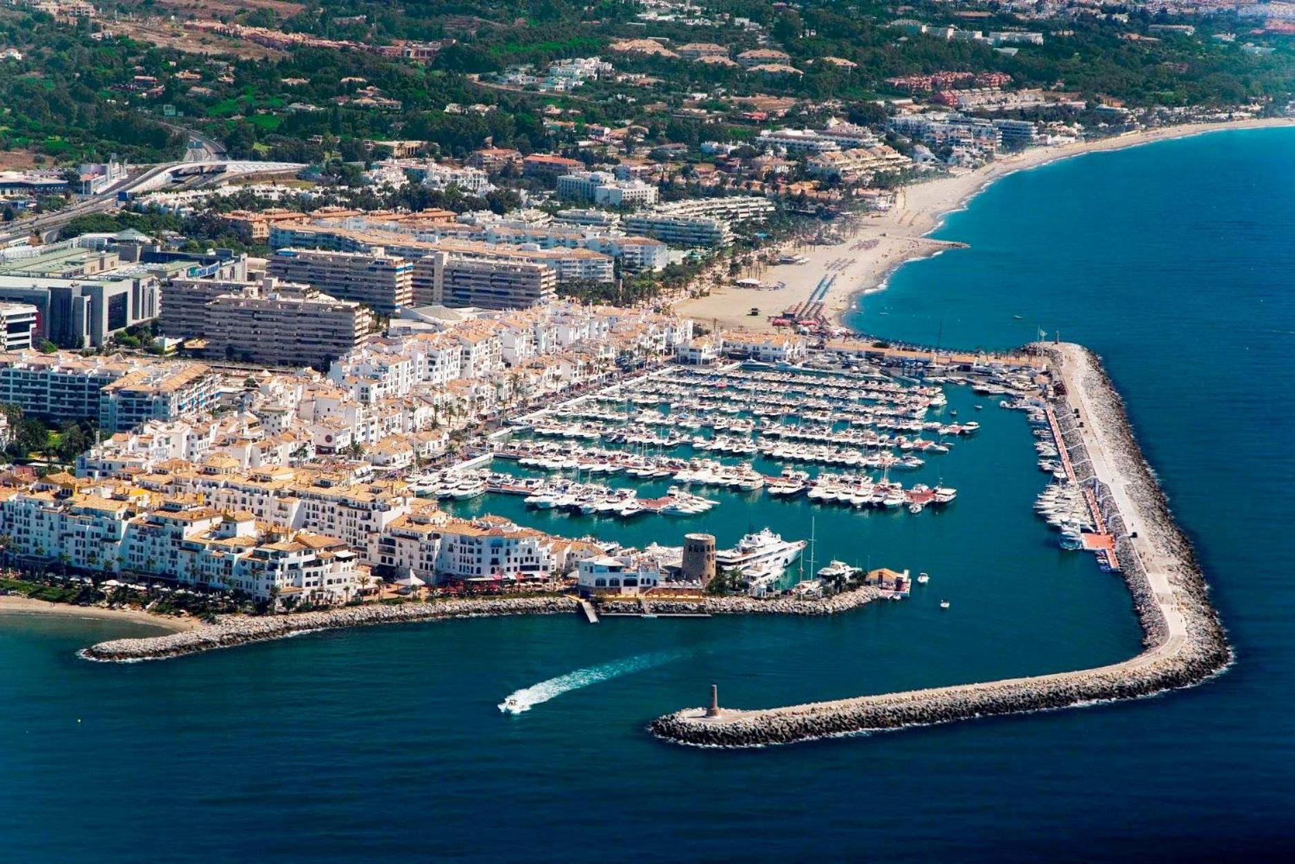 SEA VIEW Holiday Home in Marbella Resort