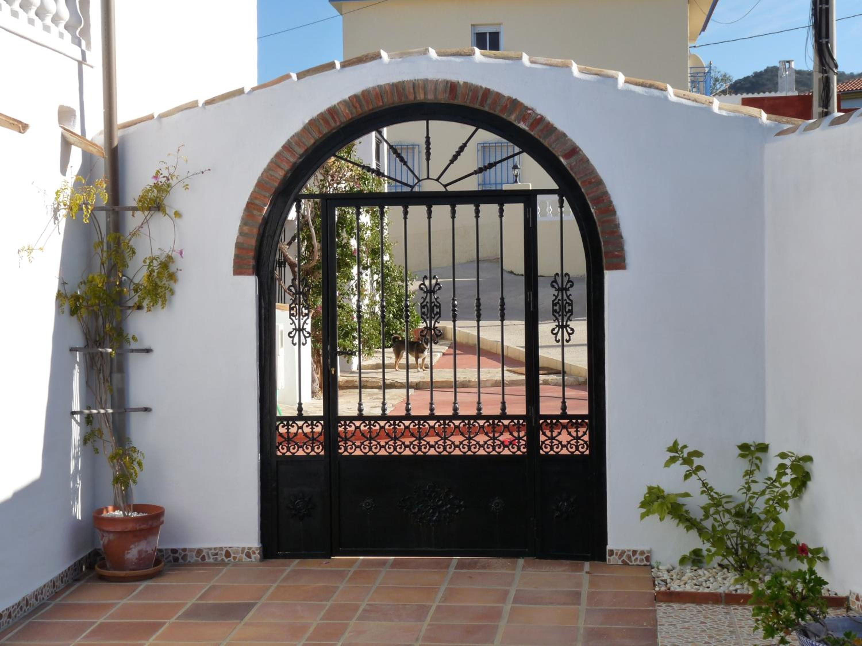 Photo 10