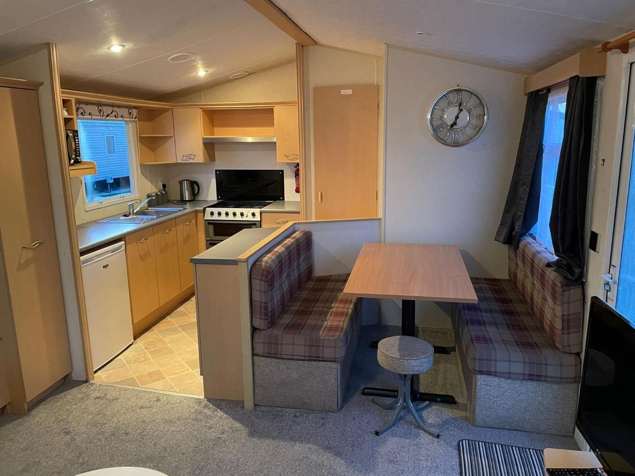 PALM GROVE THE NeW PG68 3 BEDROOM CARAVAN CHAPEL ST LEONARDS view 5