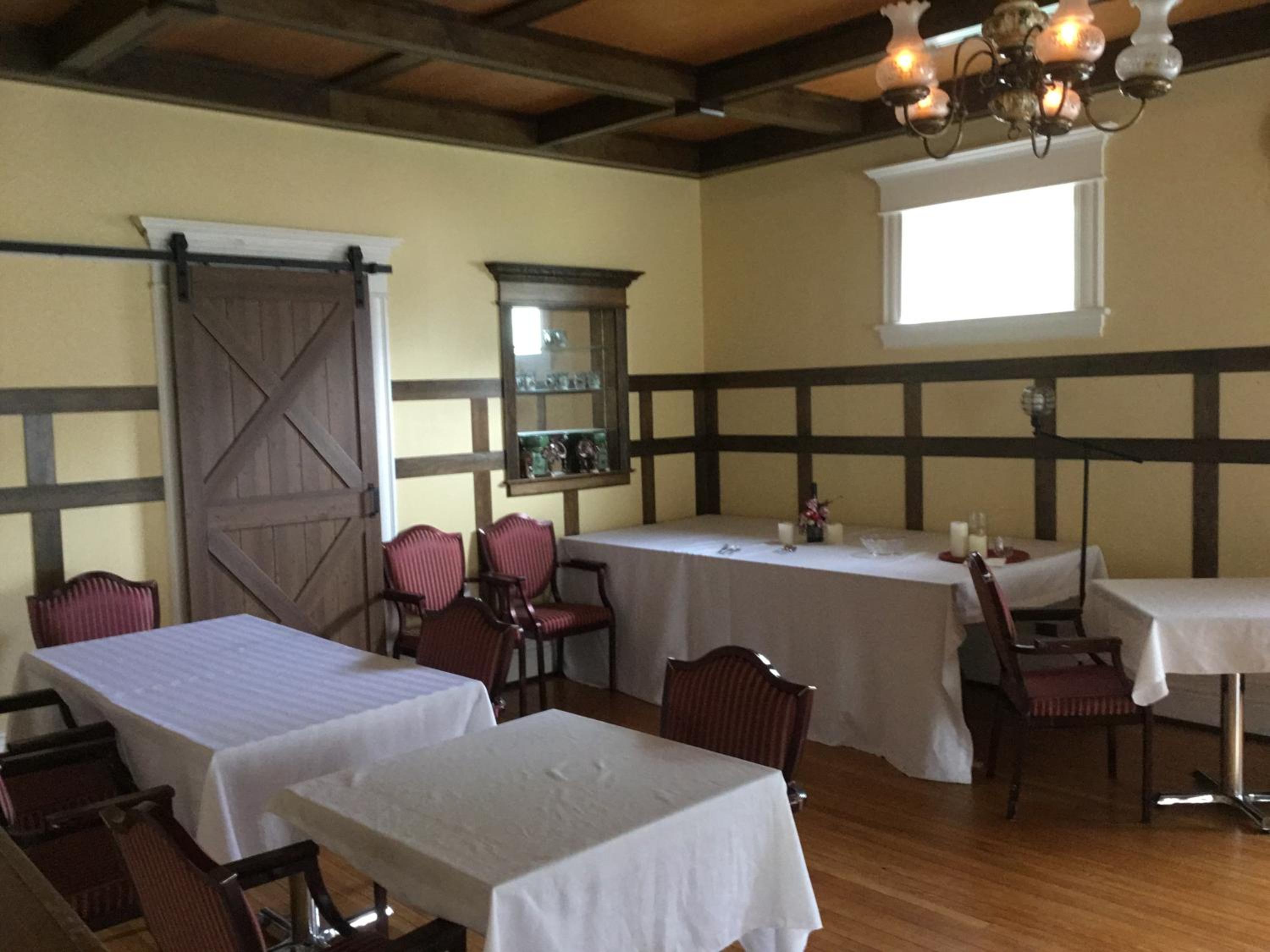Marmora and Lake Inn and Victorian Diner